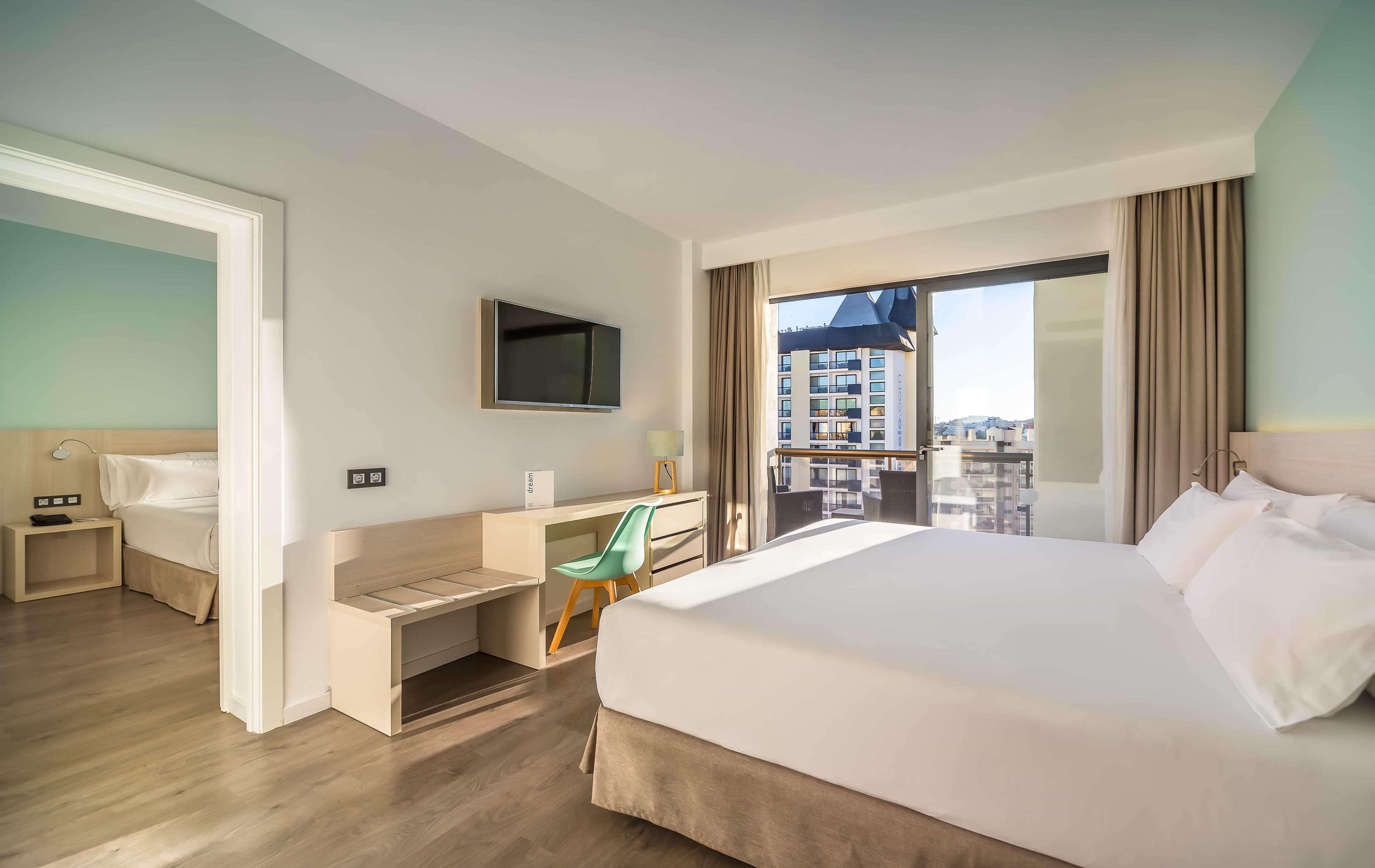 Family Room Connecting Room