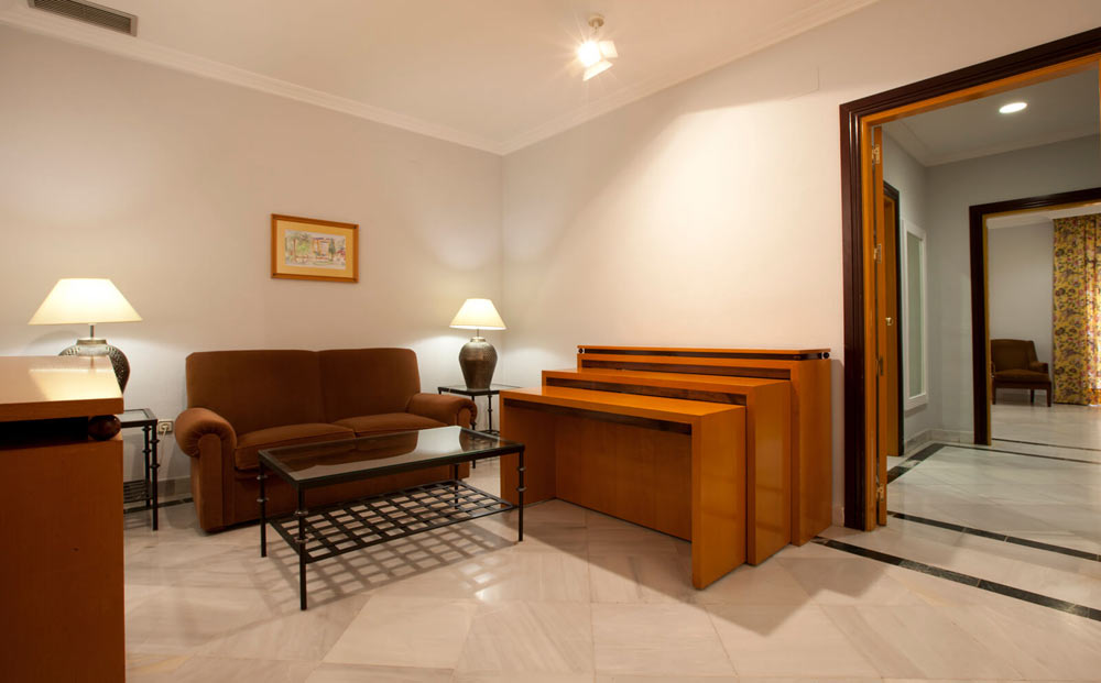 Family Room Capacity 2