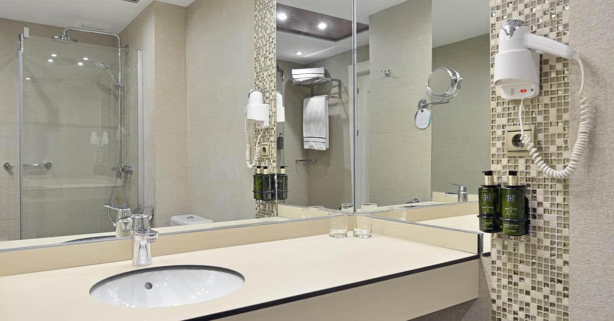 Double or Twin Sea View