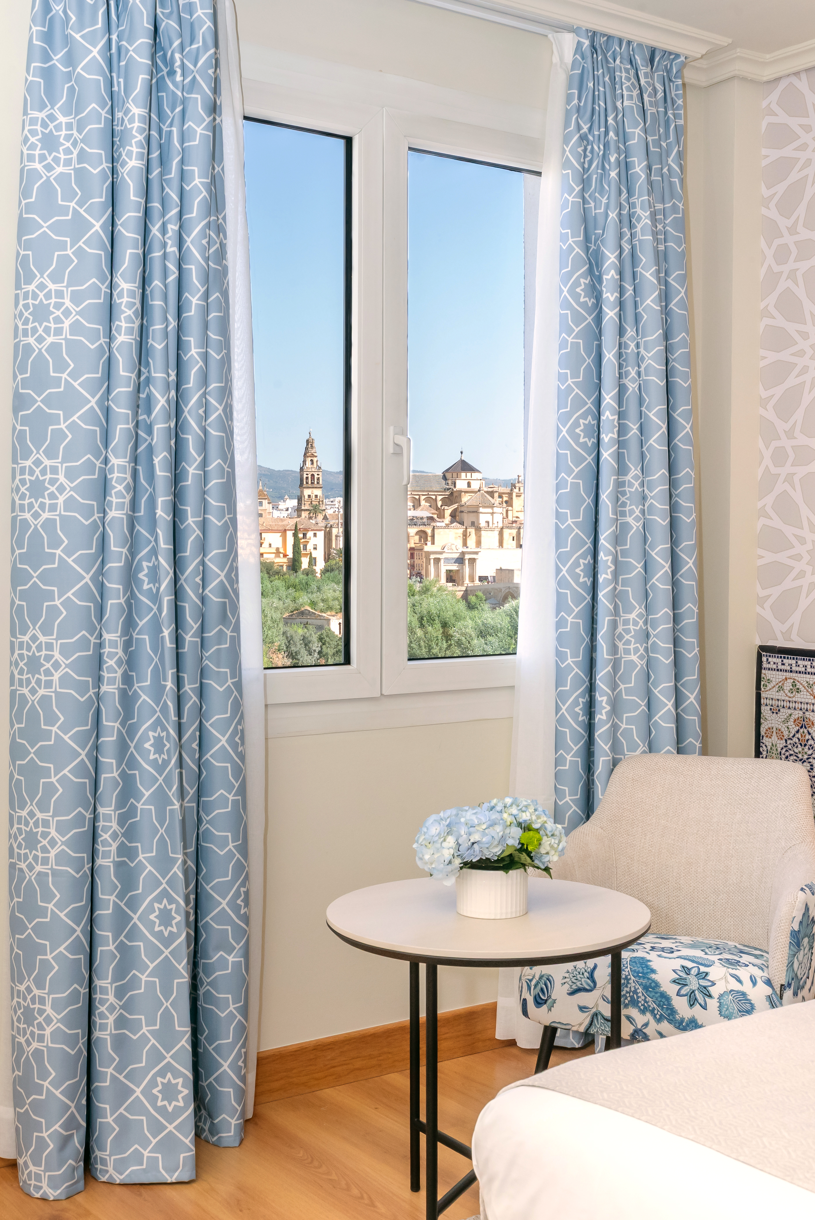 Double or Twin Deluxe