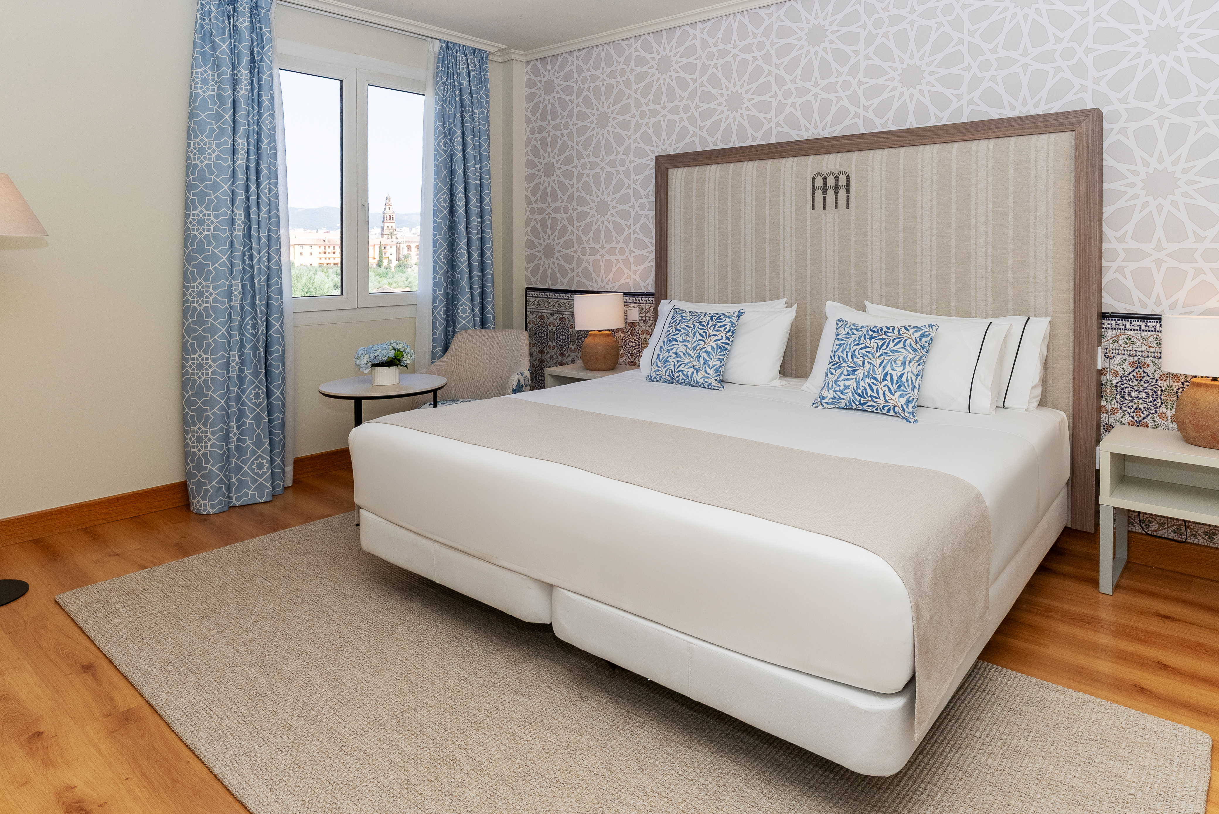 Double or Twin Deluxe