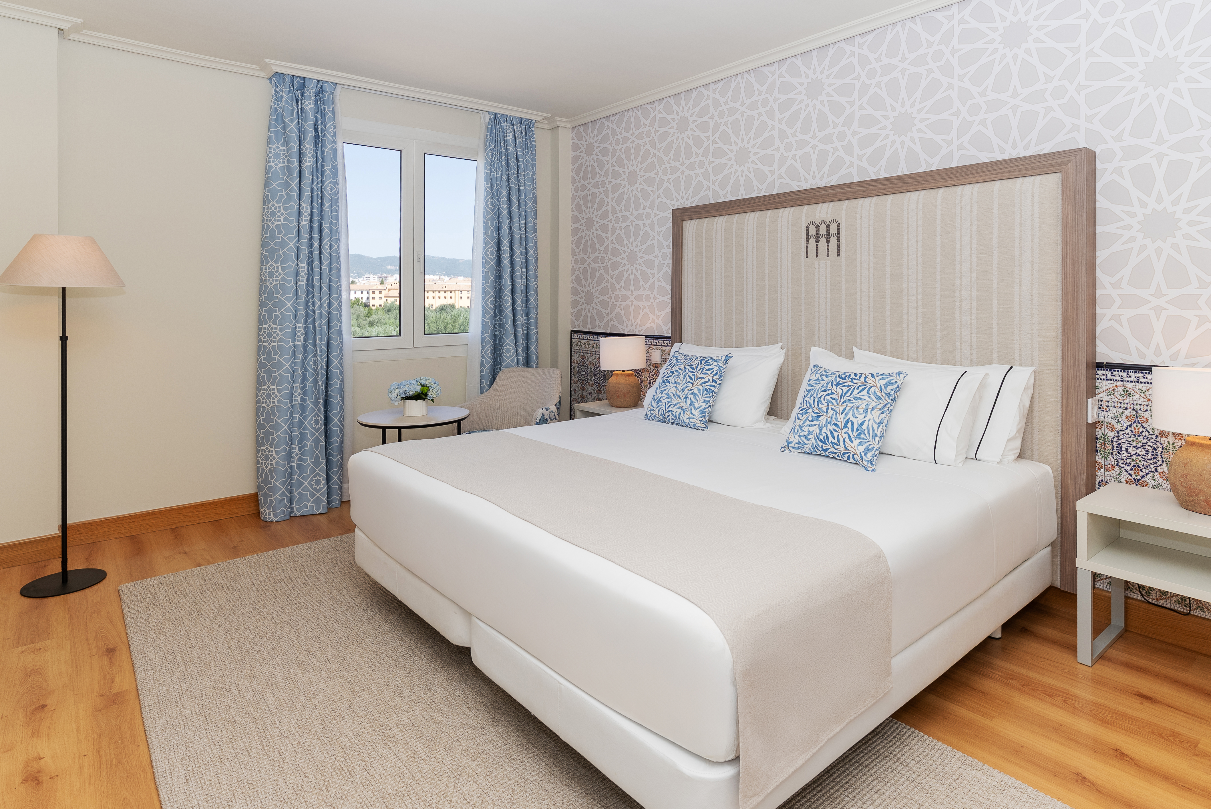 Double or Twin Deluxe