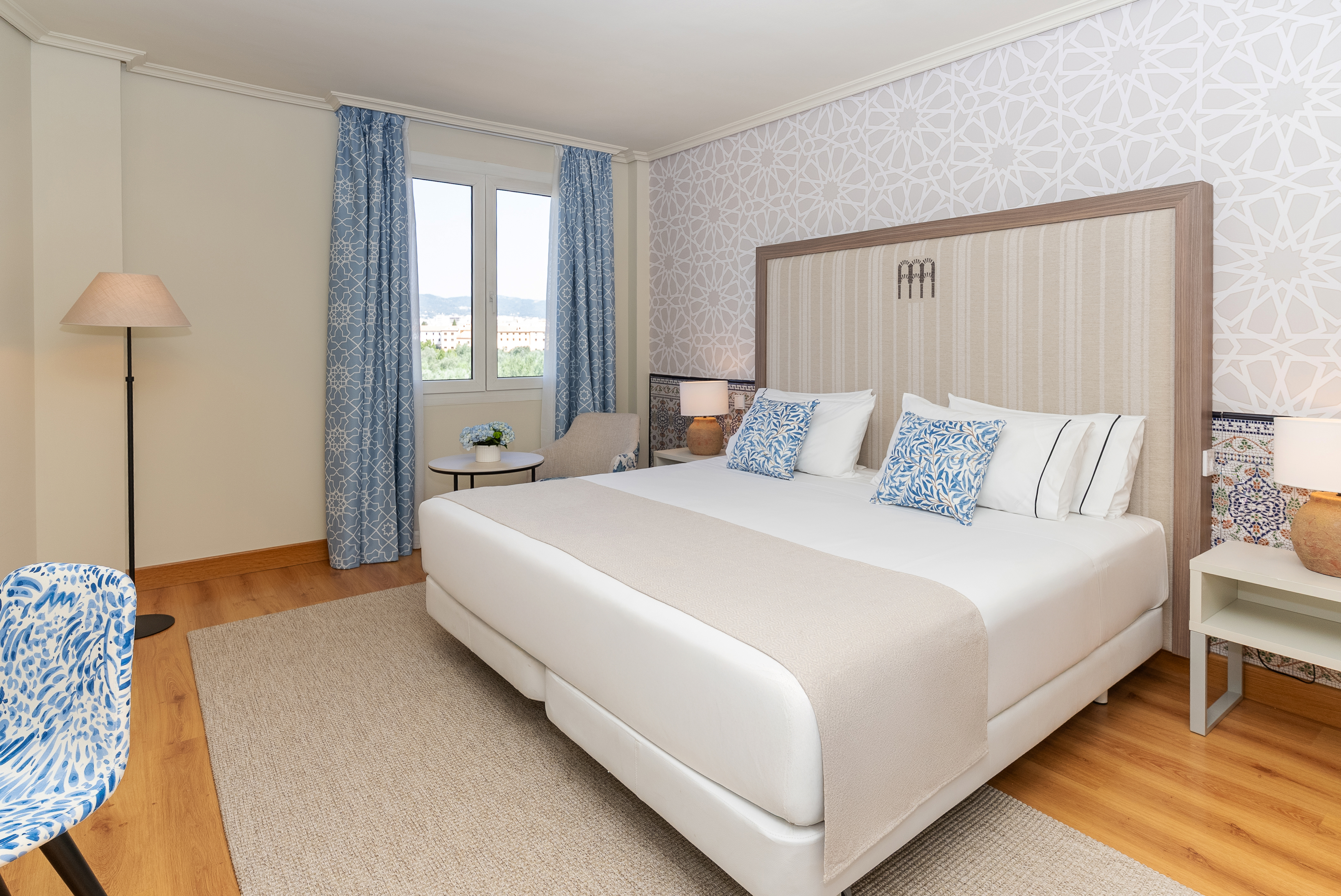 Double or Twin Deluxe