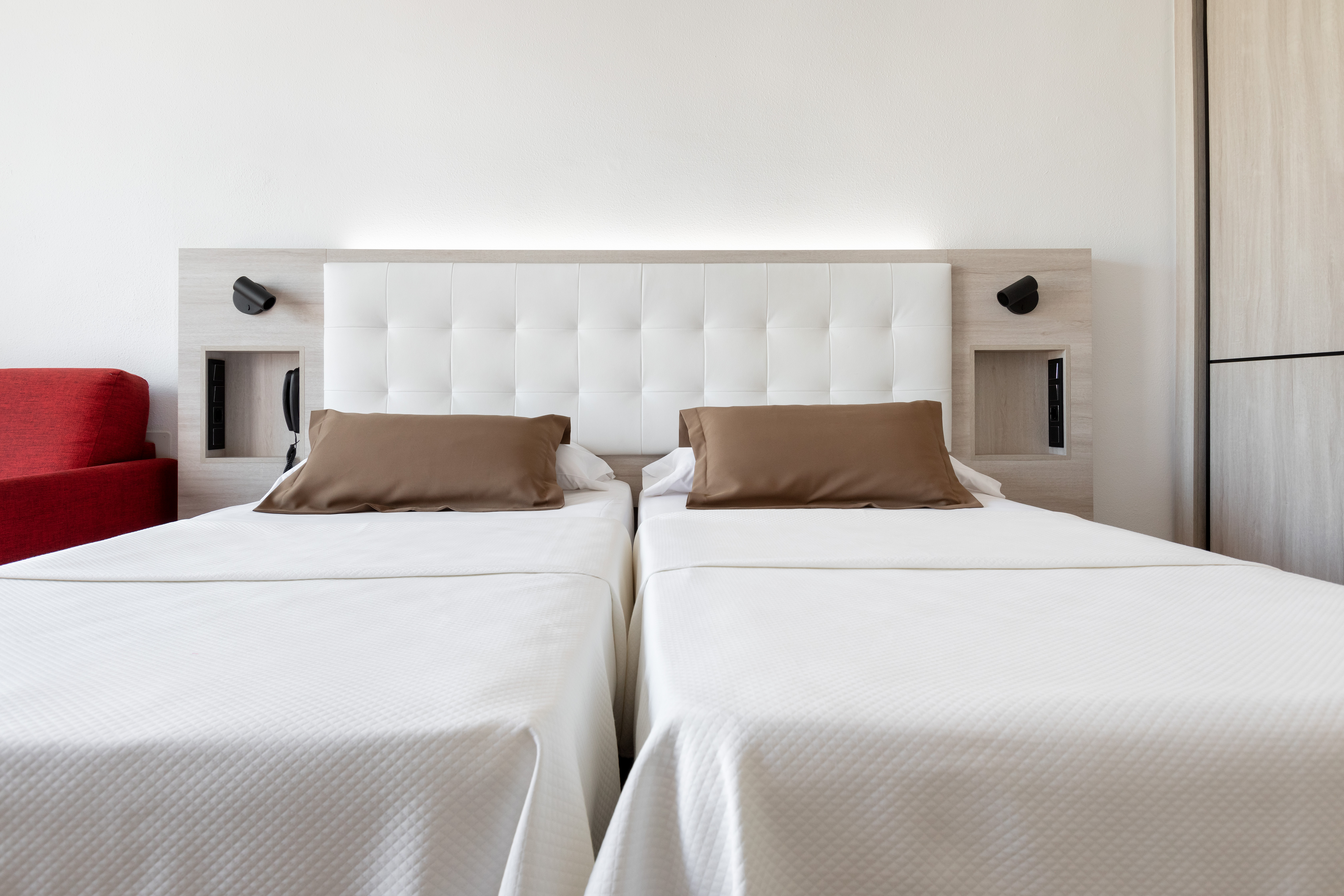 Double or Twin Standard