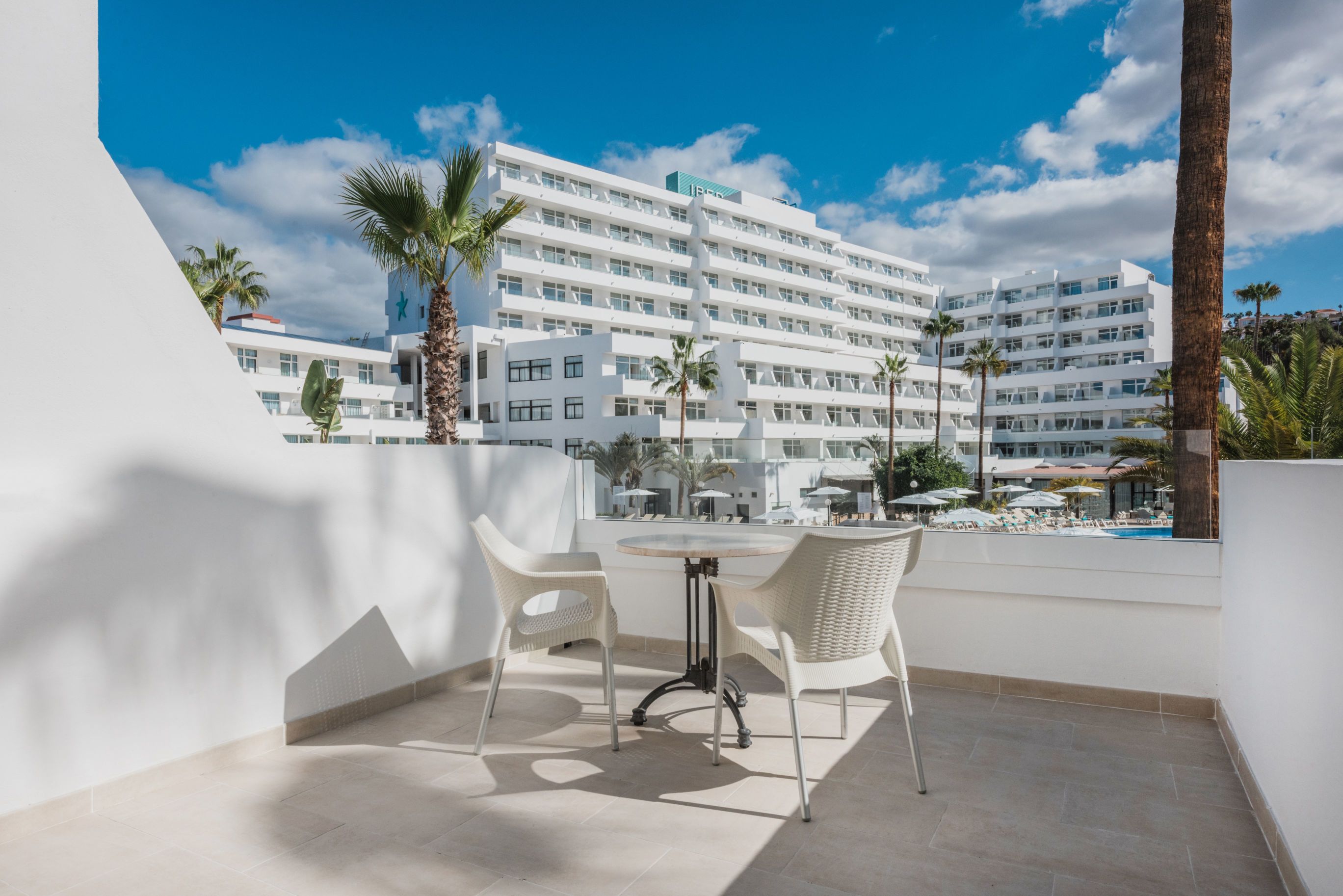 Family Room Pool View