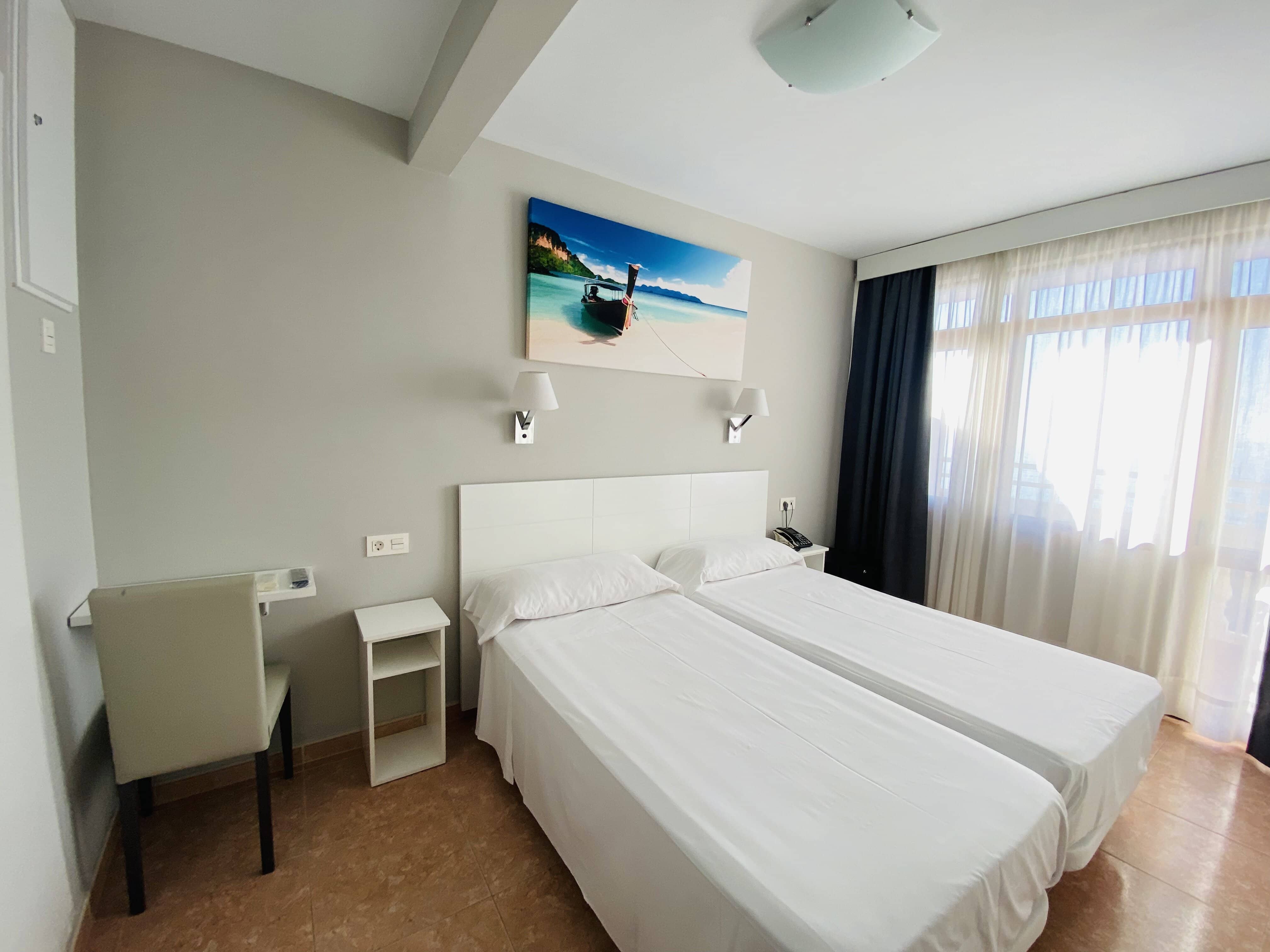 Twin Sea View Capacity 2