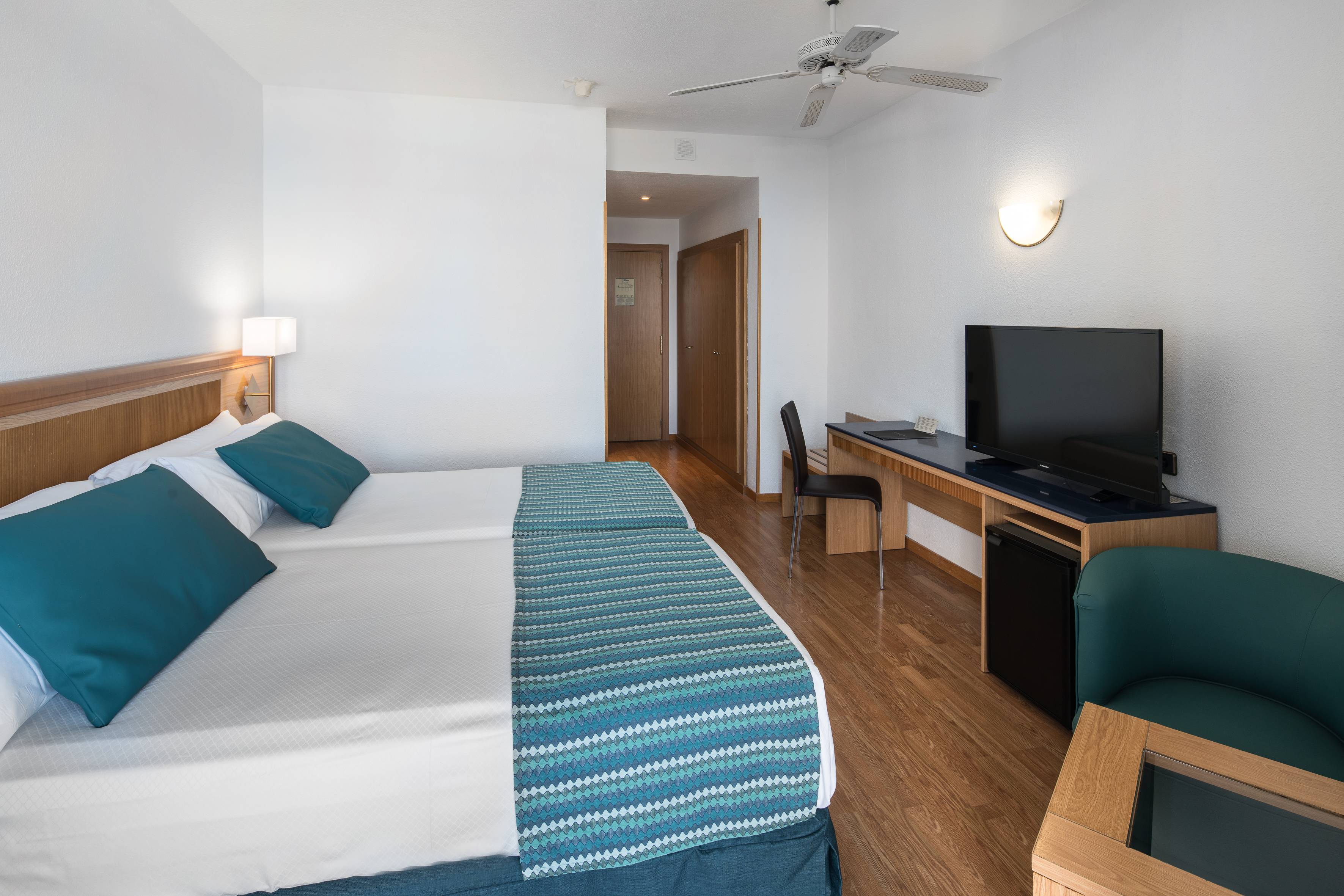 Double or Twin Standard