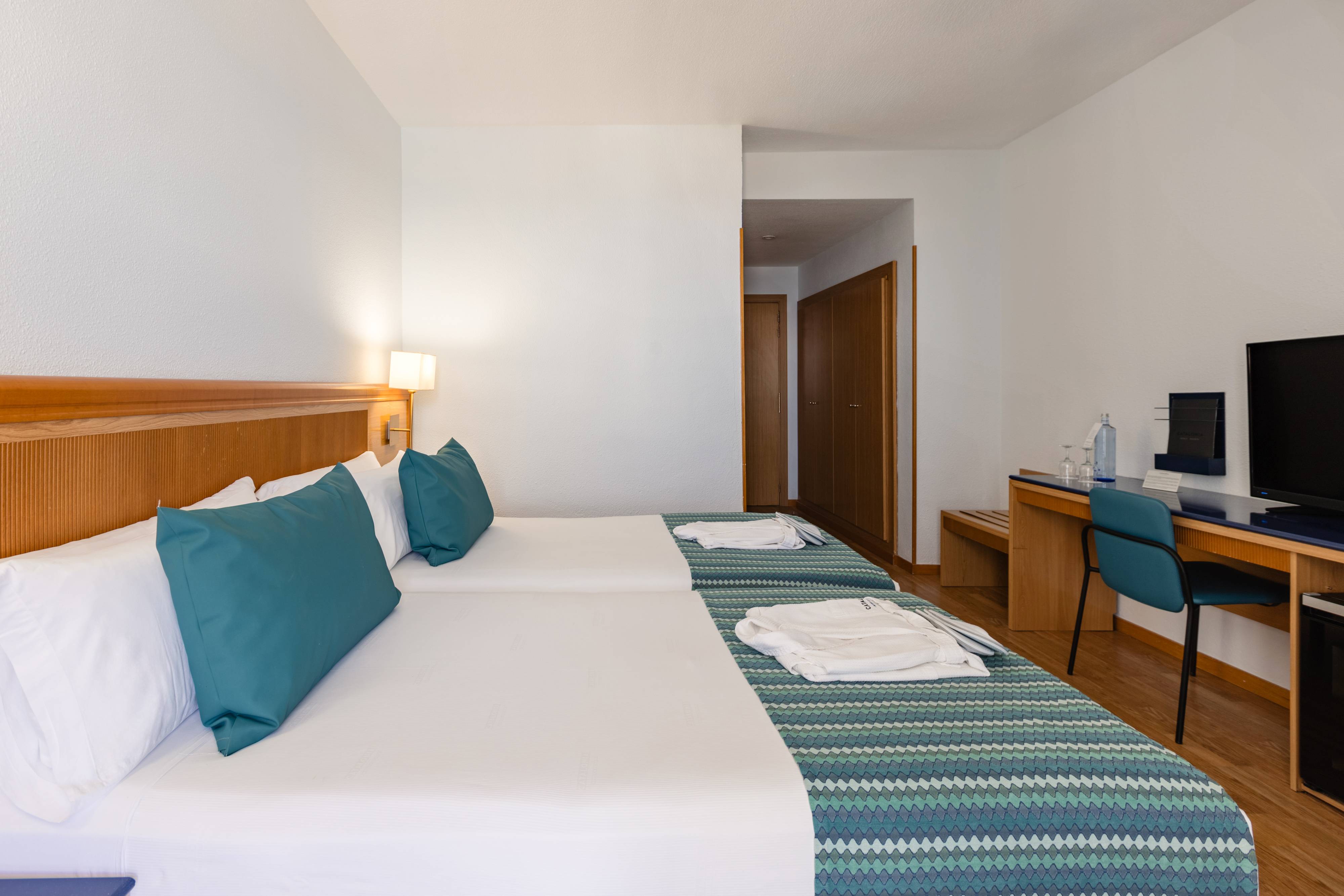 Double Single Premium