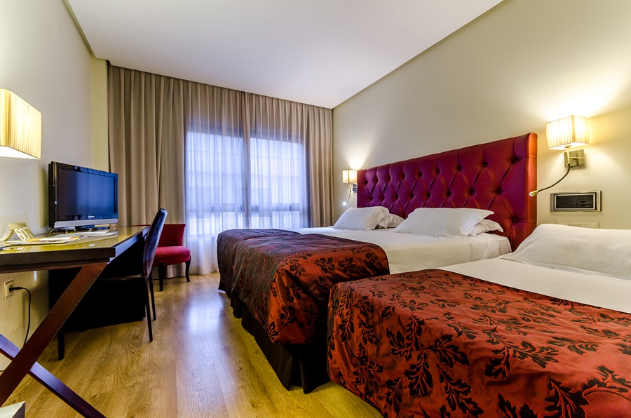 Double or Twin Standard