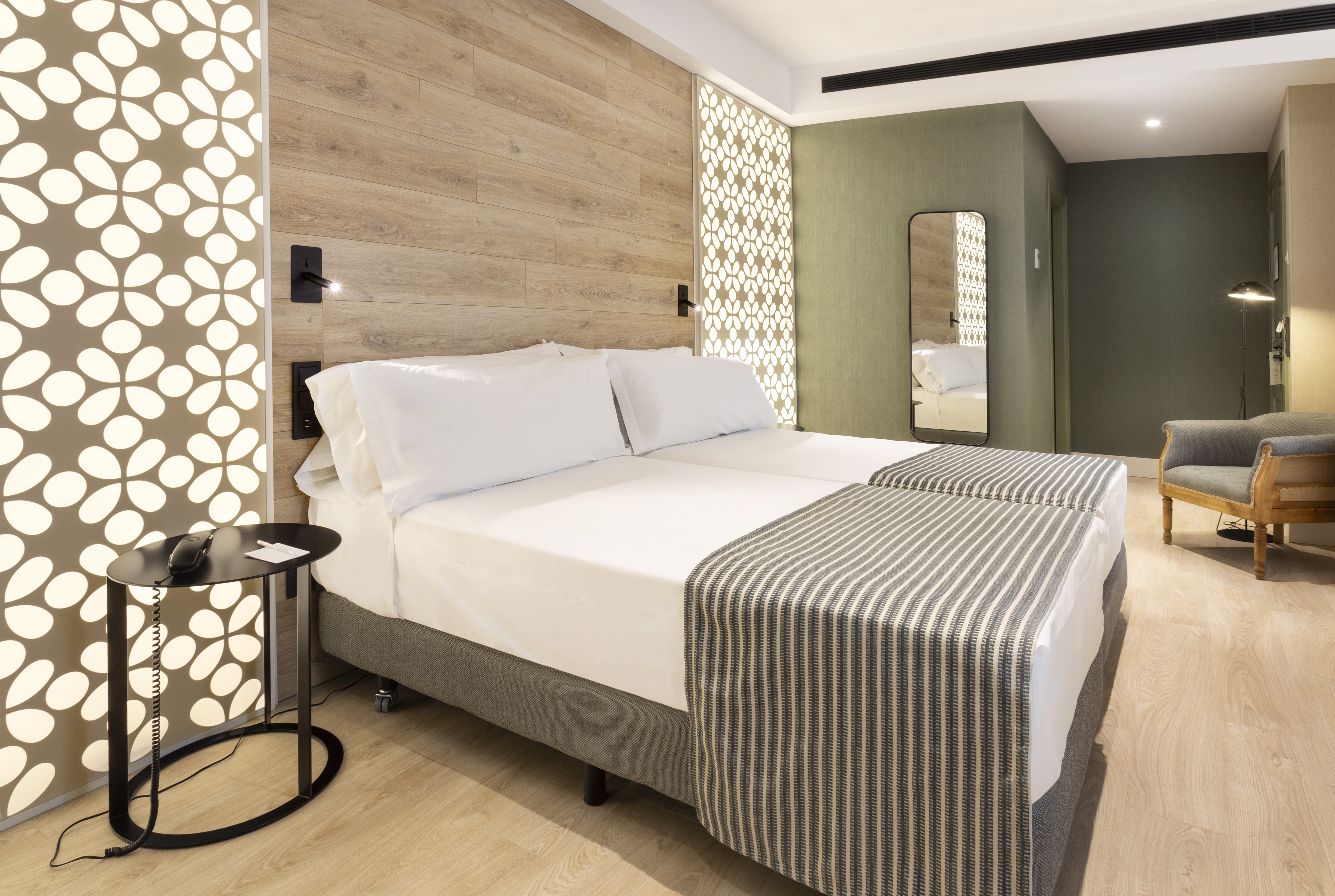 Double Single Premium