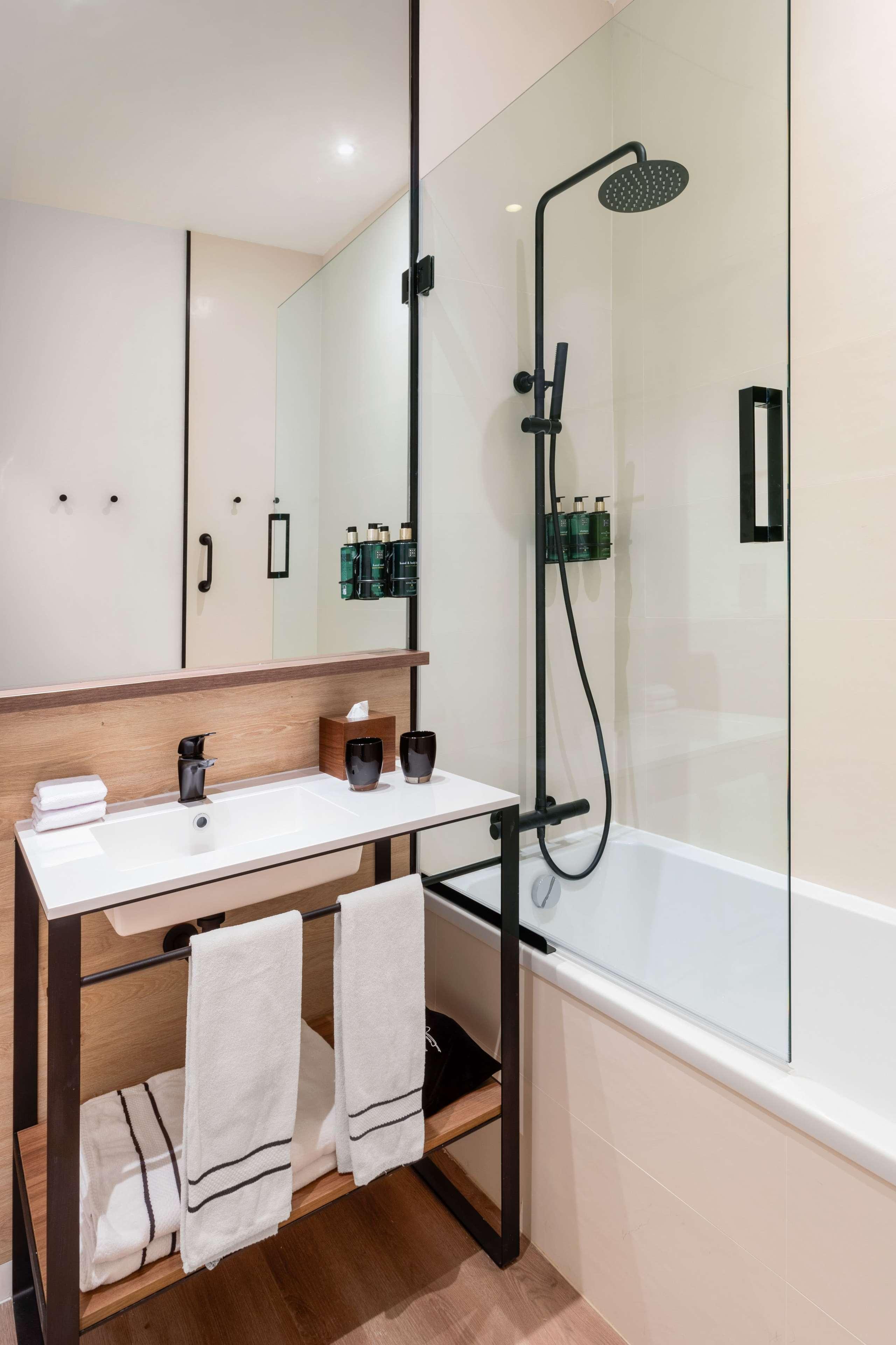 Double or Twin Deluxe