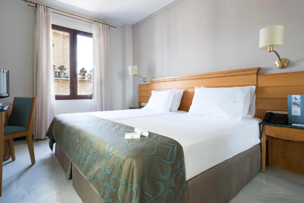 Double or Twin Standard