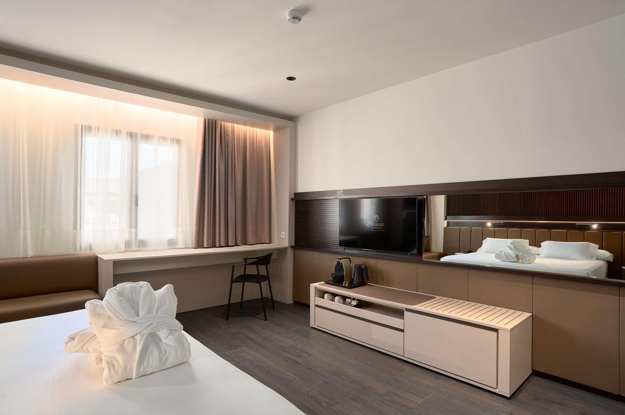 Double Premium Queen Bed