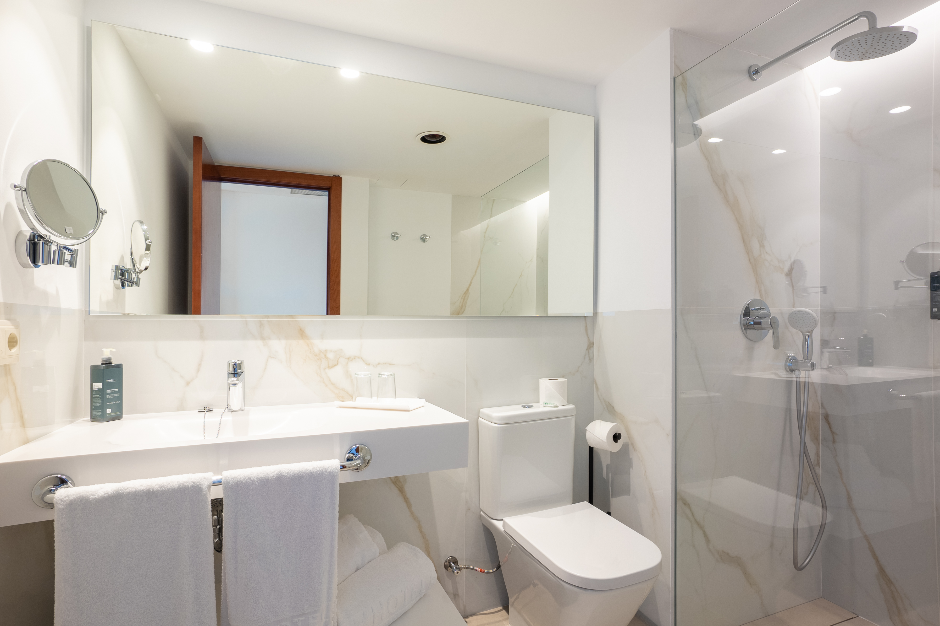 Double or Twin Sea View