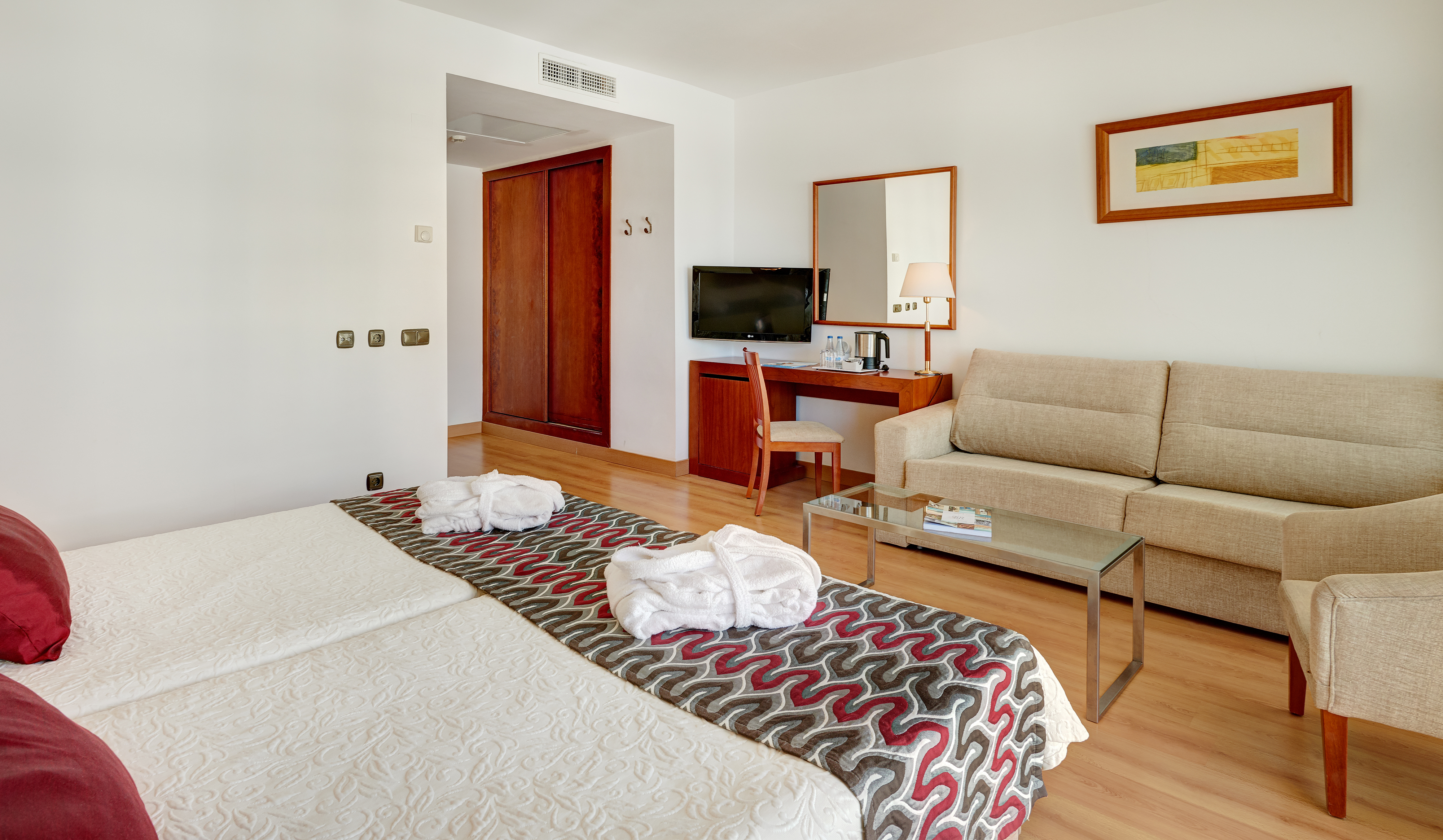 Junior Suite Side Sea View