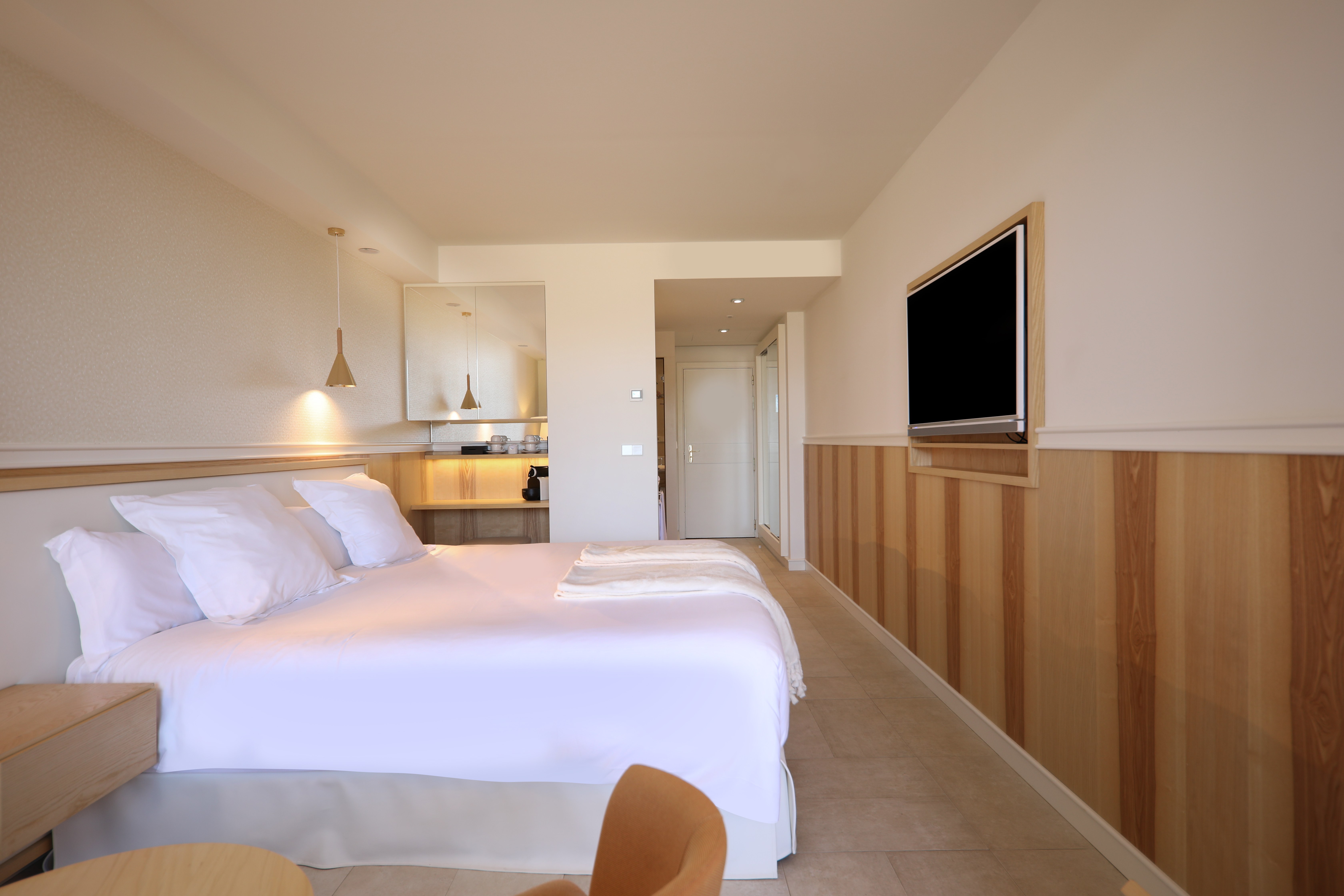 Double or Twin Side Sea View