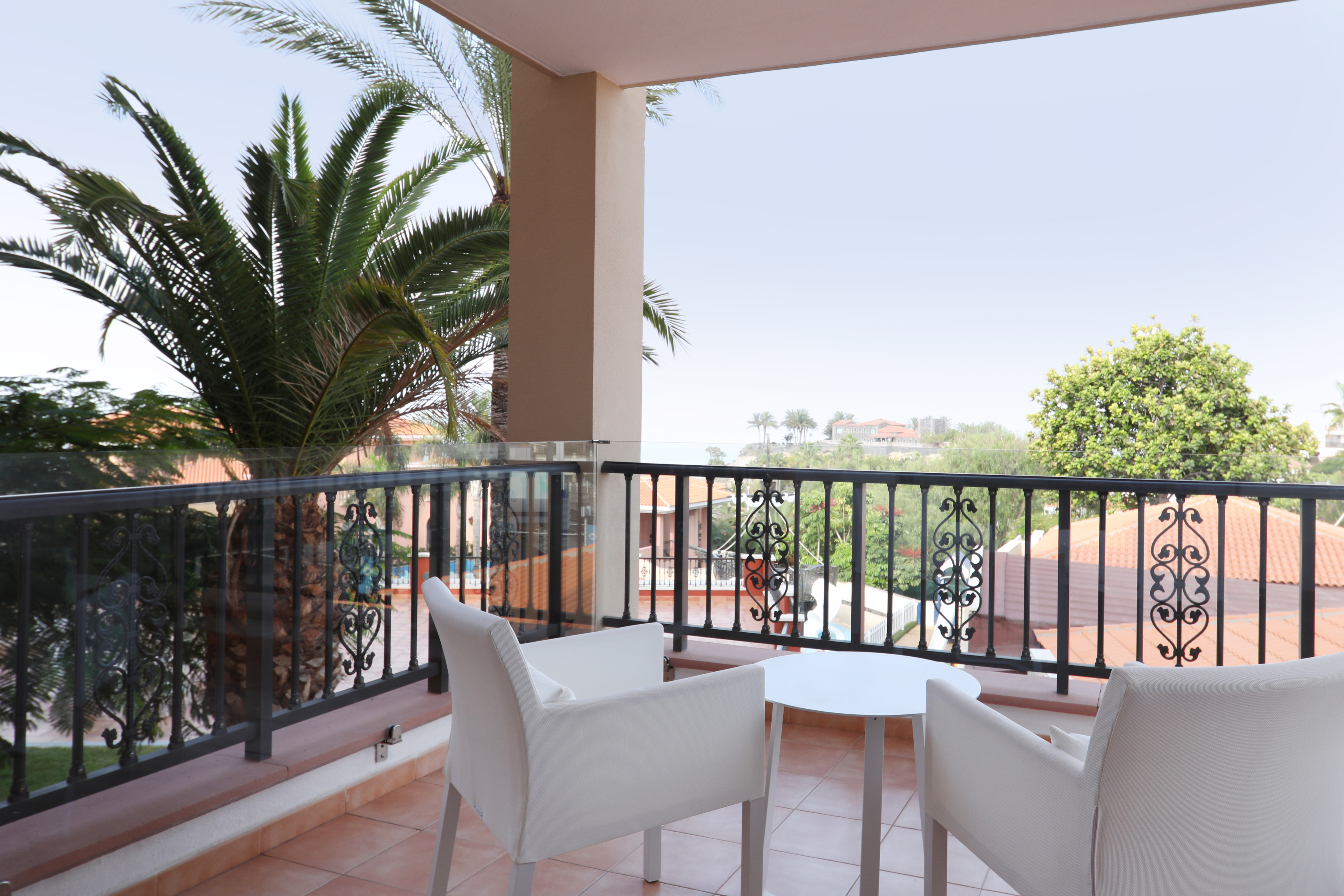 Double or Twin Side Sea View