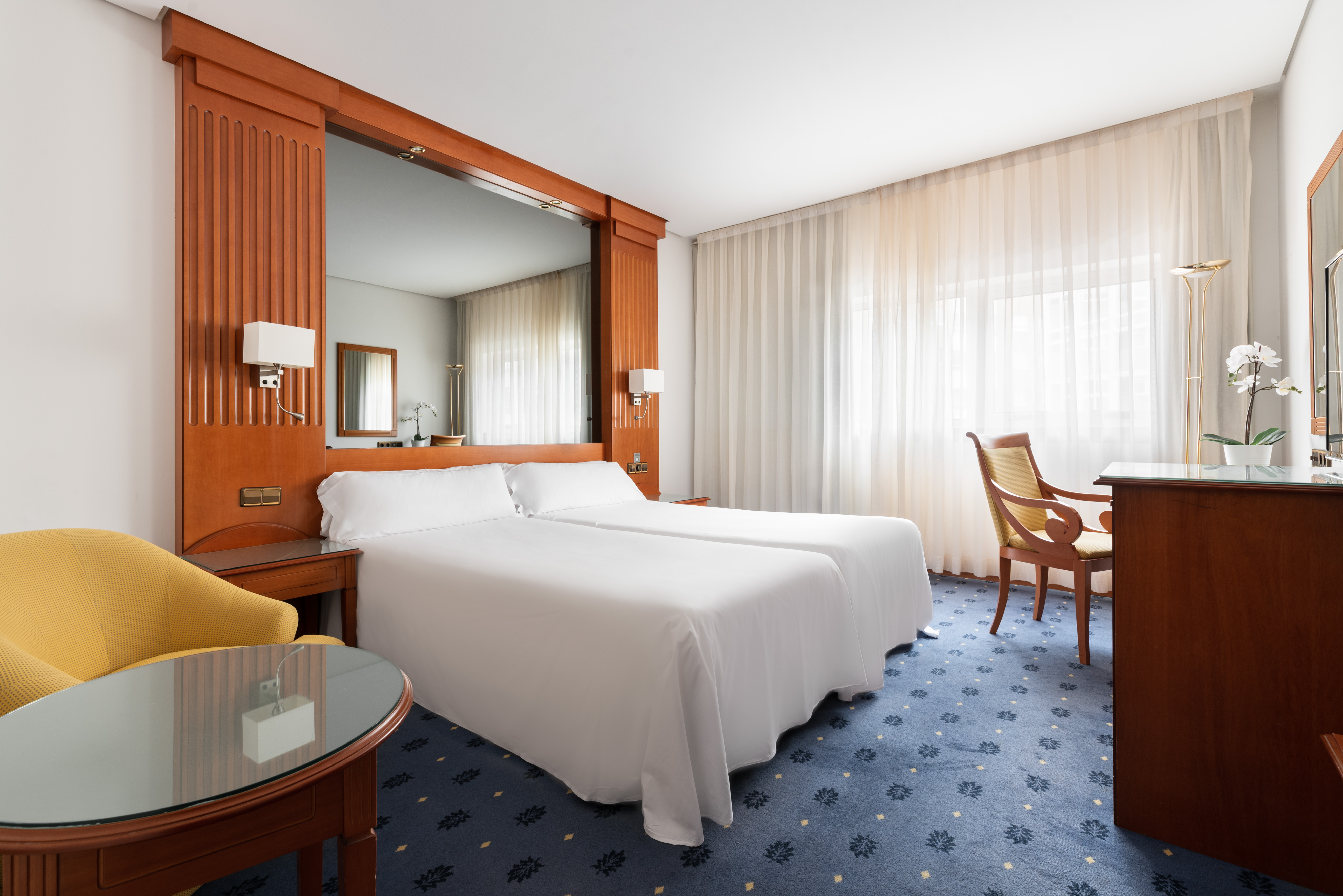 Double or Twin Standard