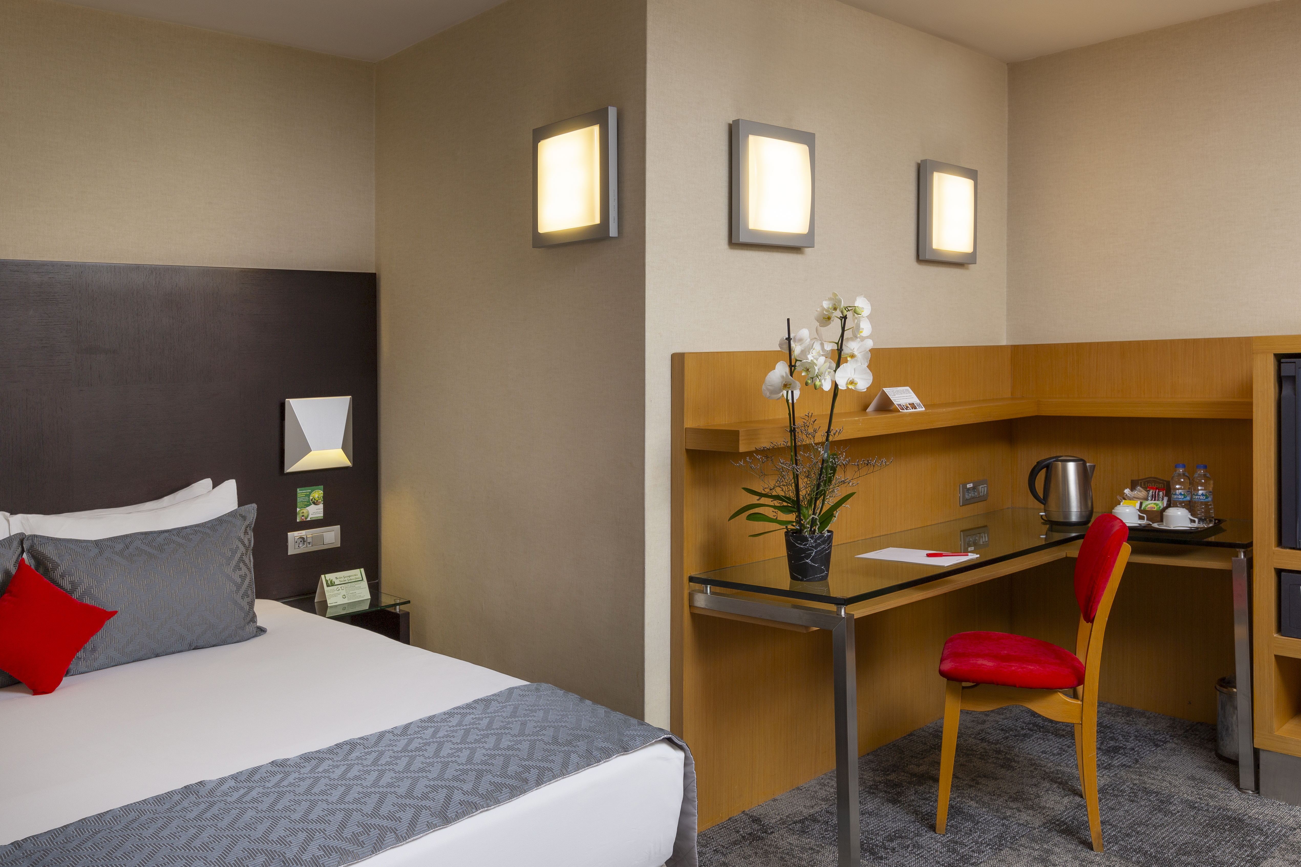 Family Room Capacity 3