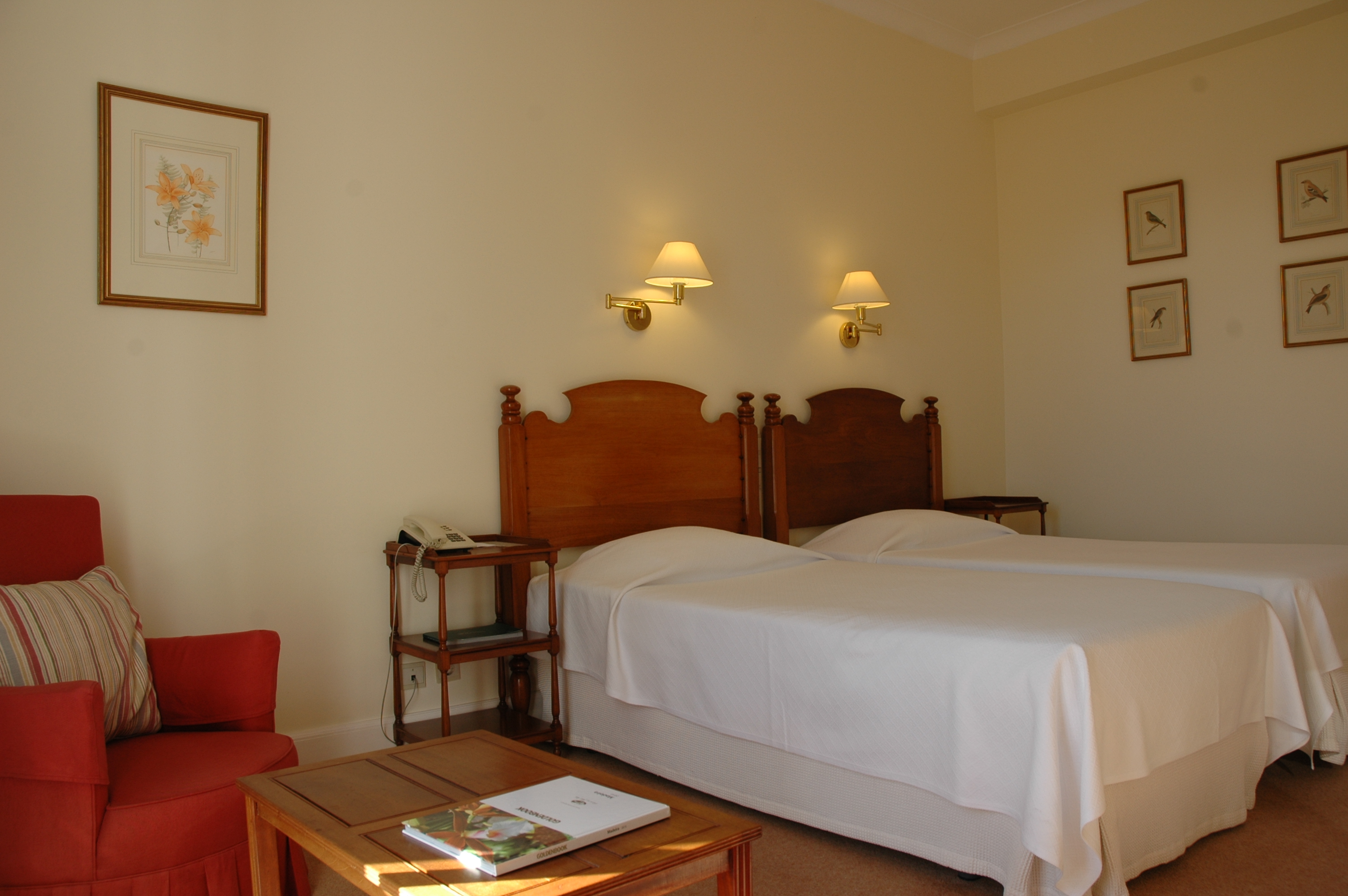 Single Garden View with Balcony