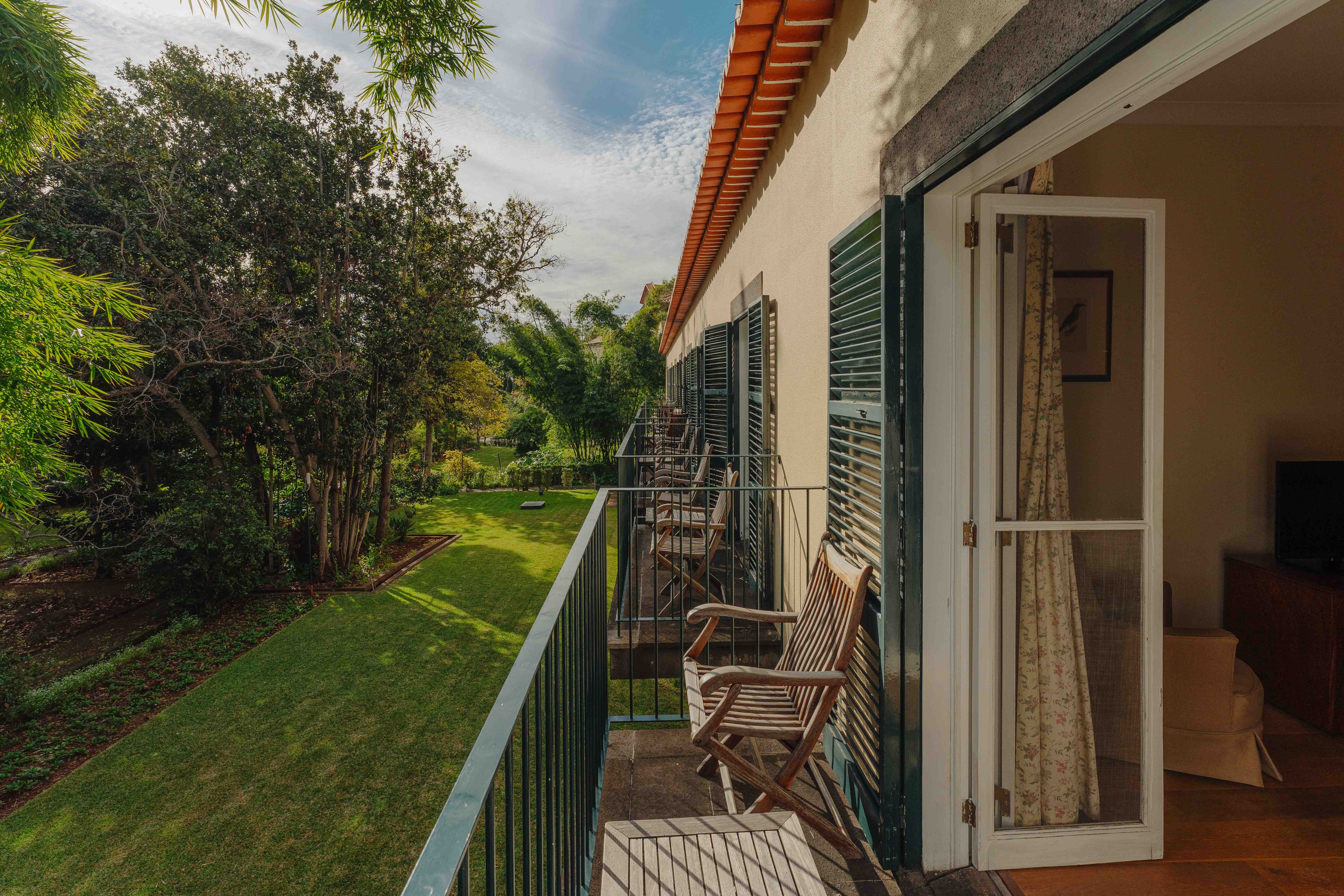 Single Garden View with Balcony