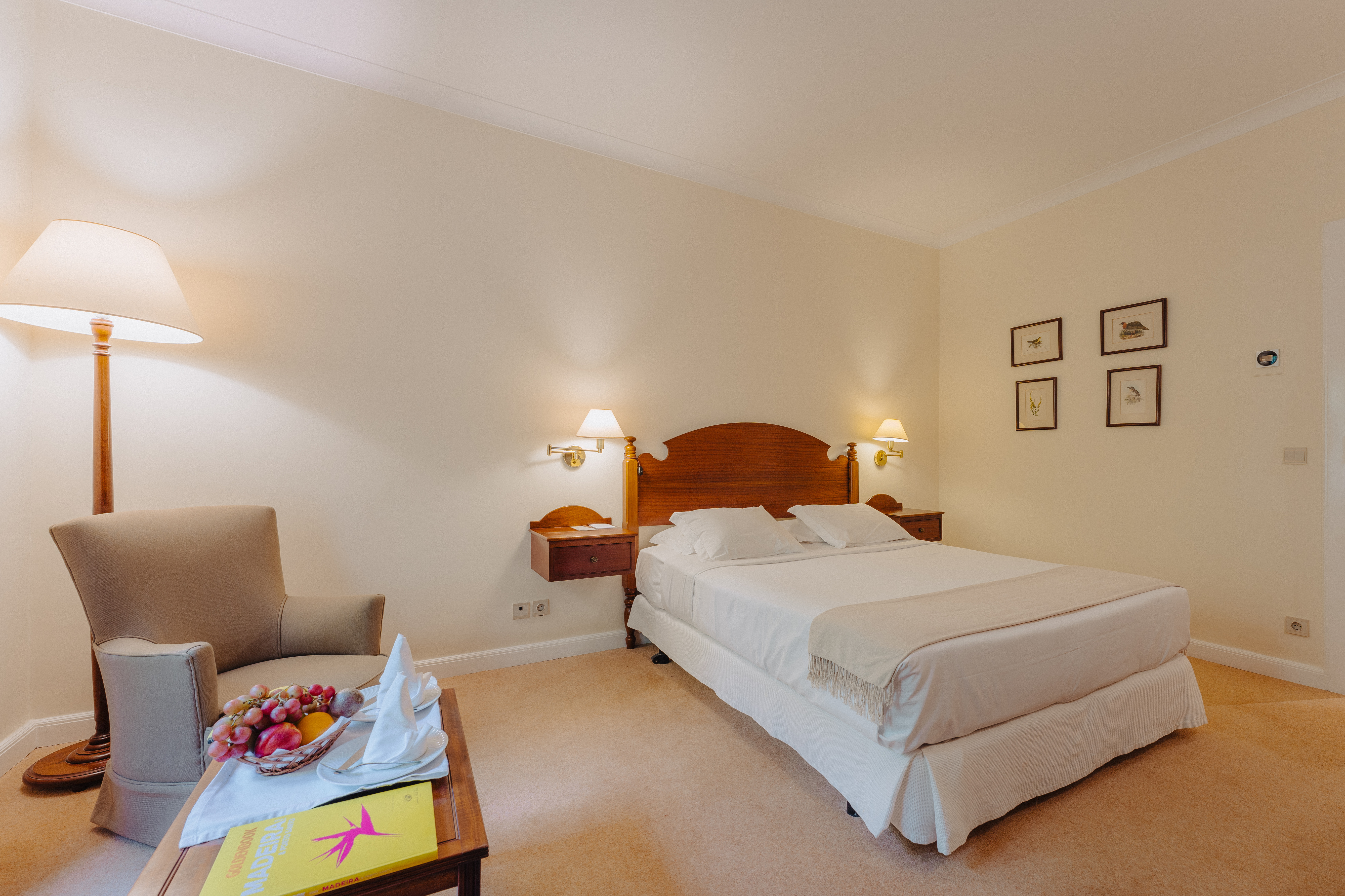 Single Garden View with Balcony