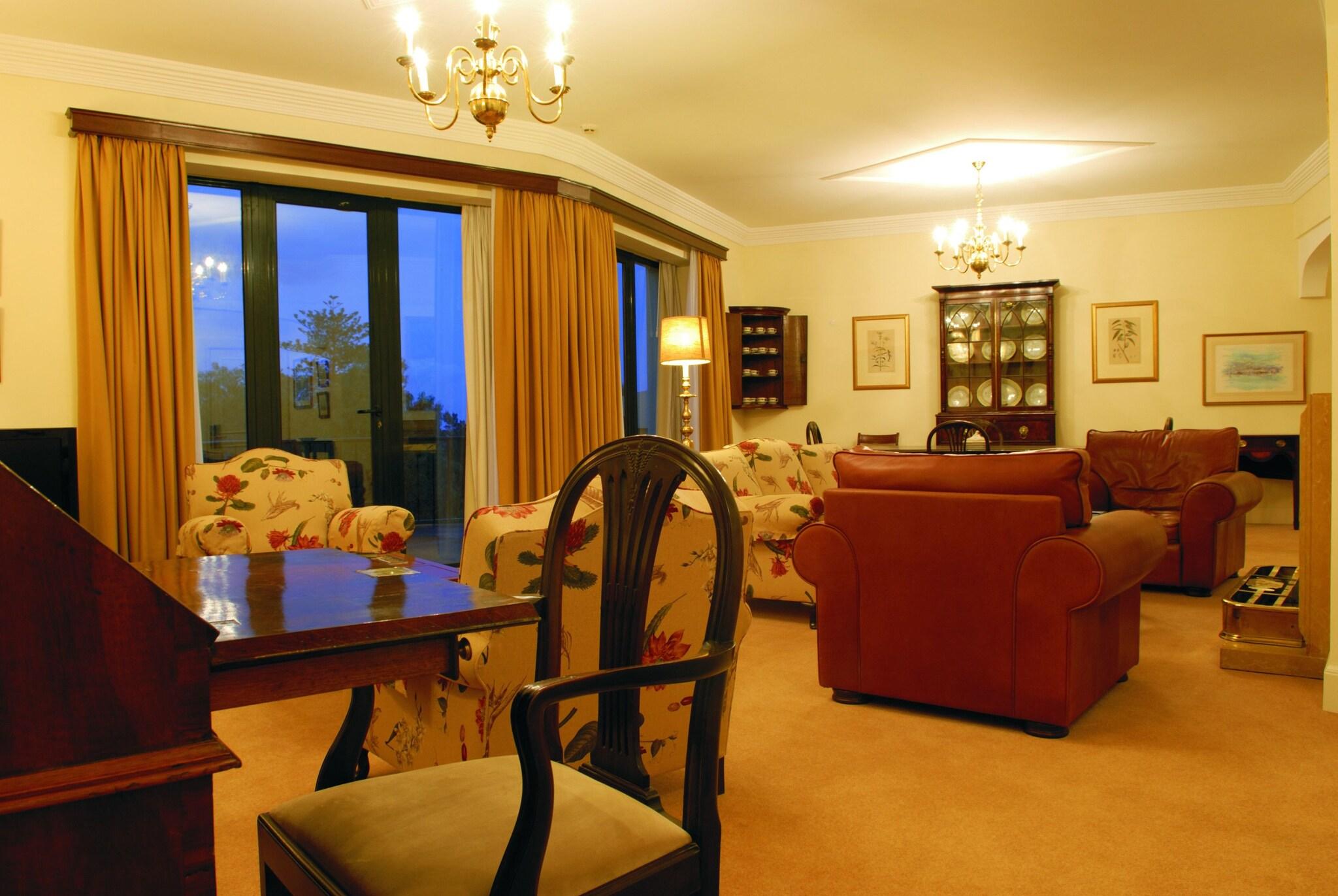 Quadruple Presidential with Views