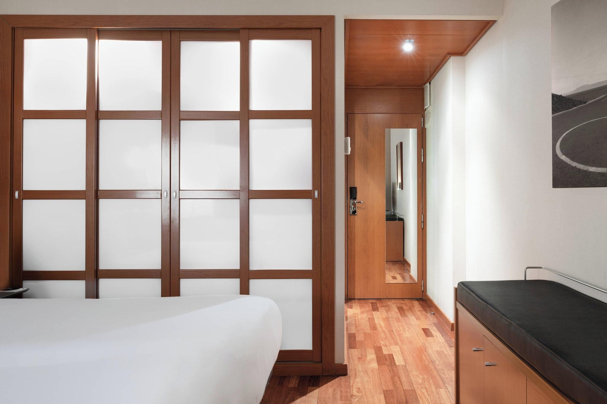 Double Queen Size Bed