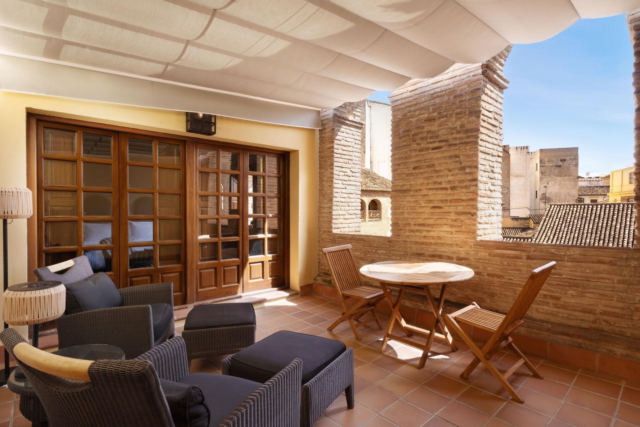 Double Superior King Bed