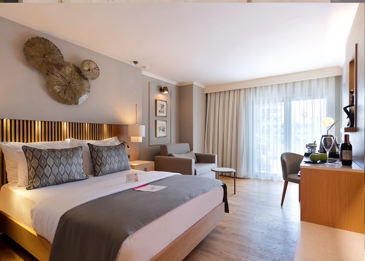 Double Superior Side Sea View