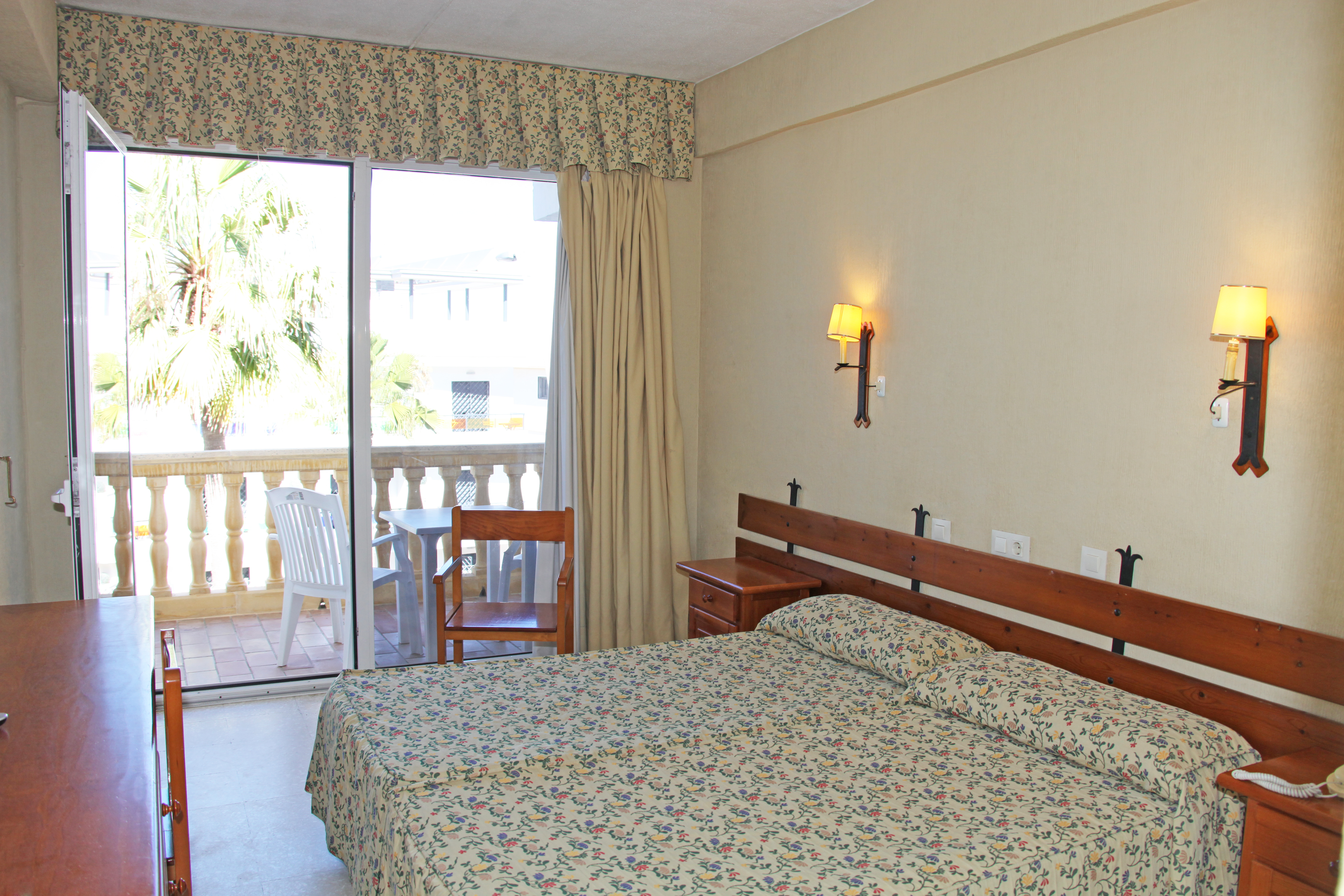 Double or Twin Capacity 3