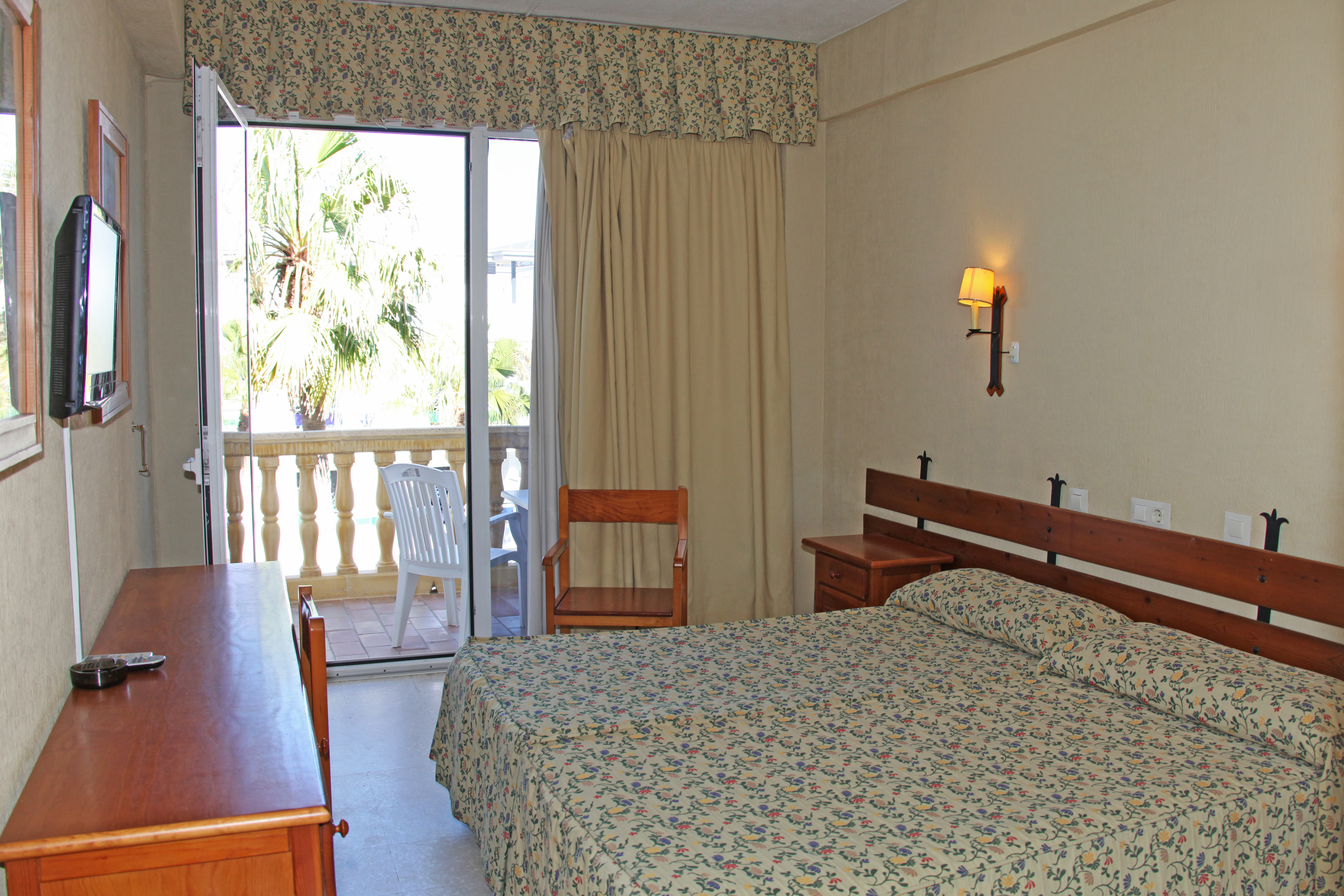 Double or Twin Capacity 3