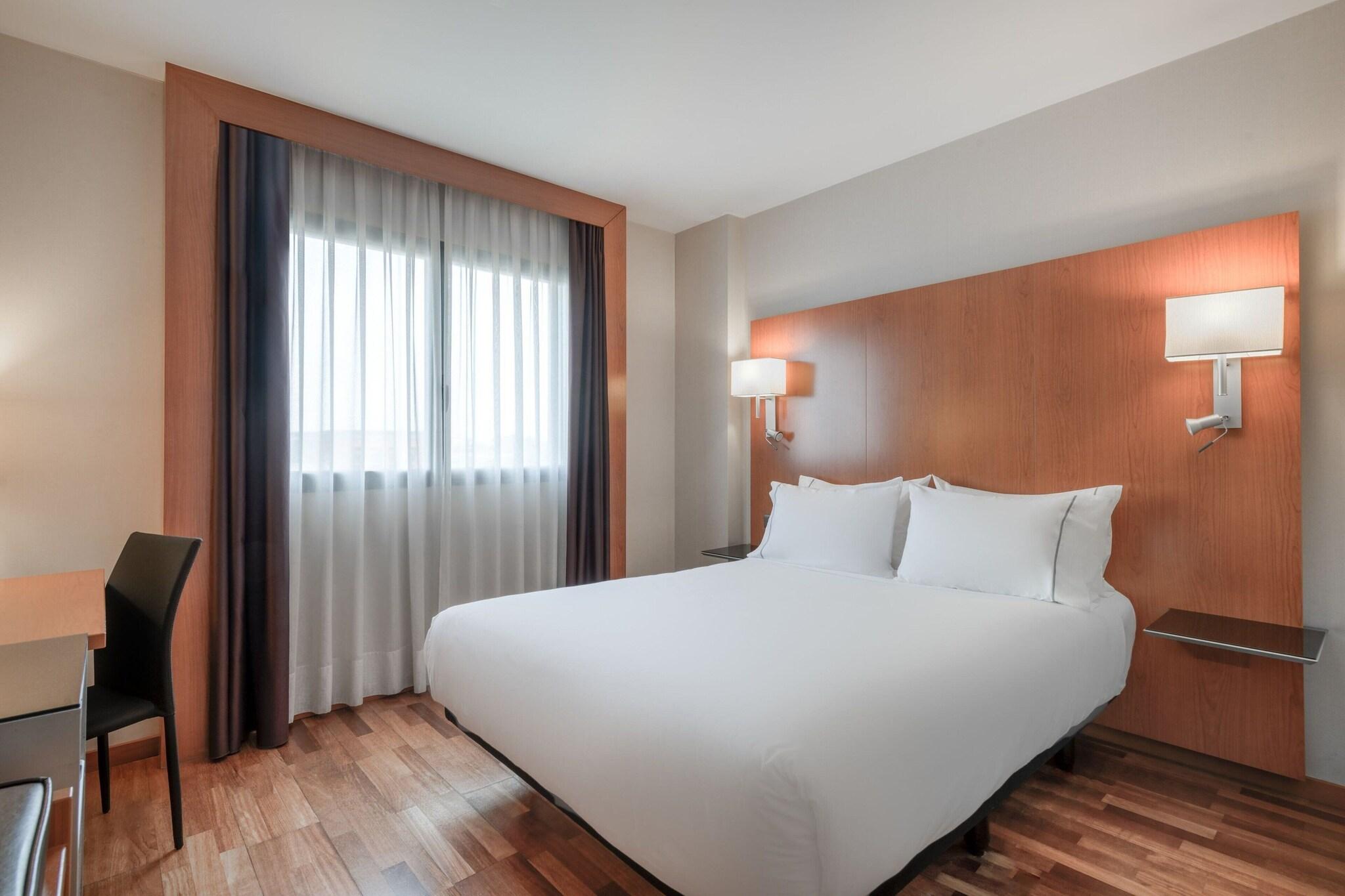 Double Queen Size Bed