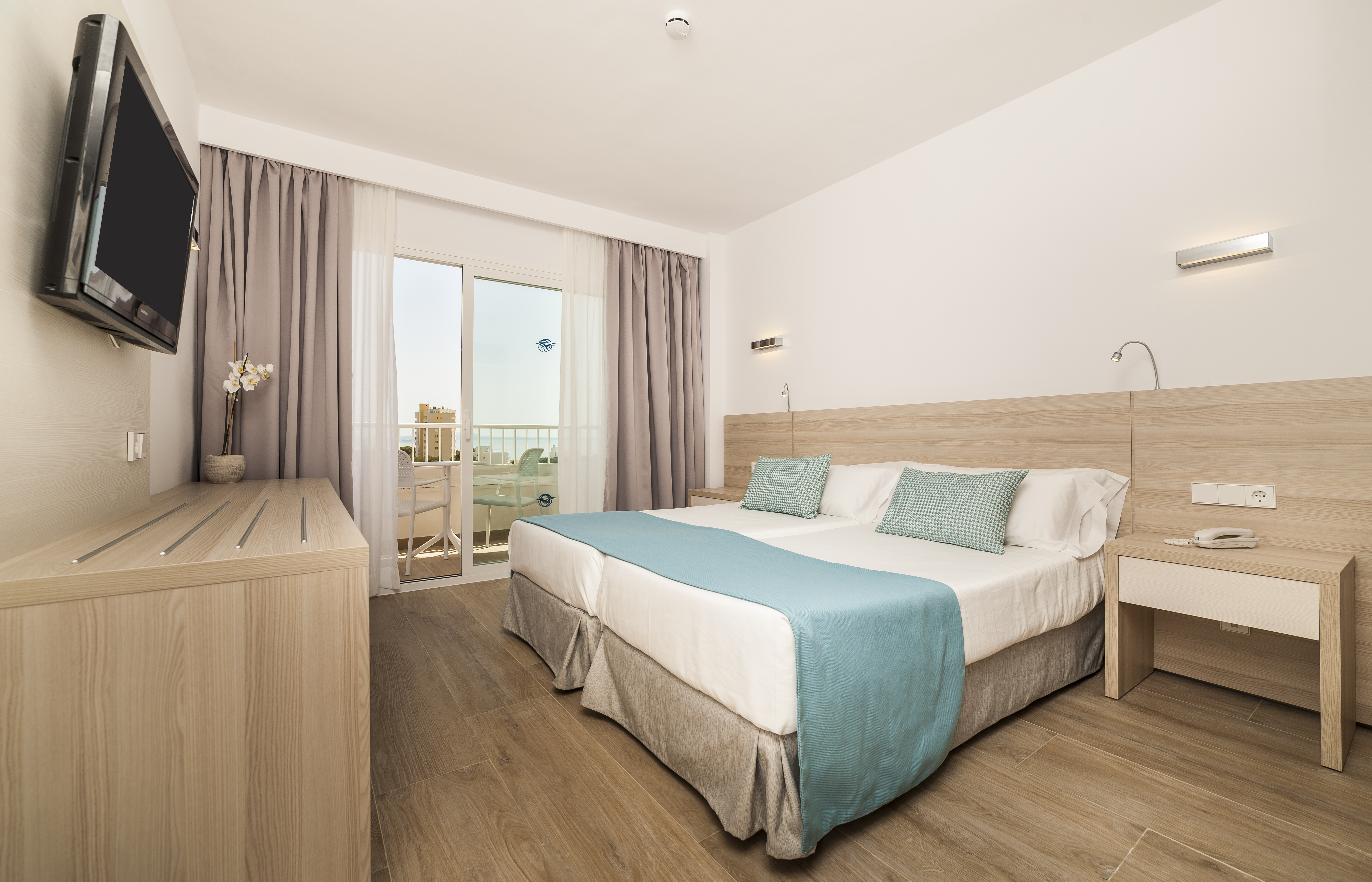 Double or Twin Sea View