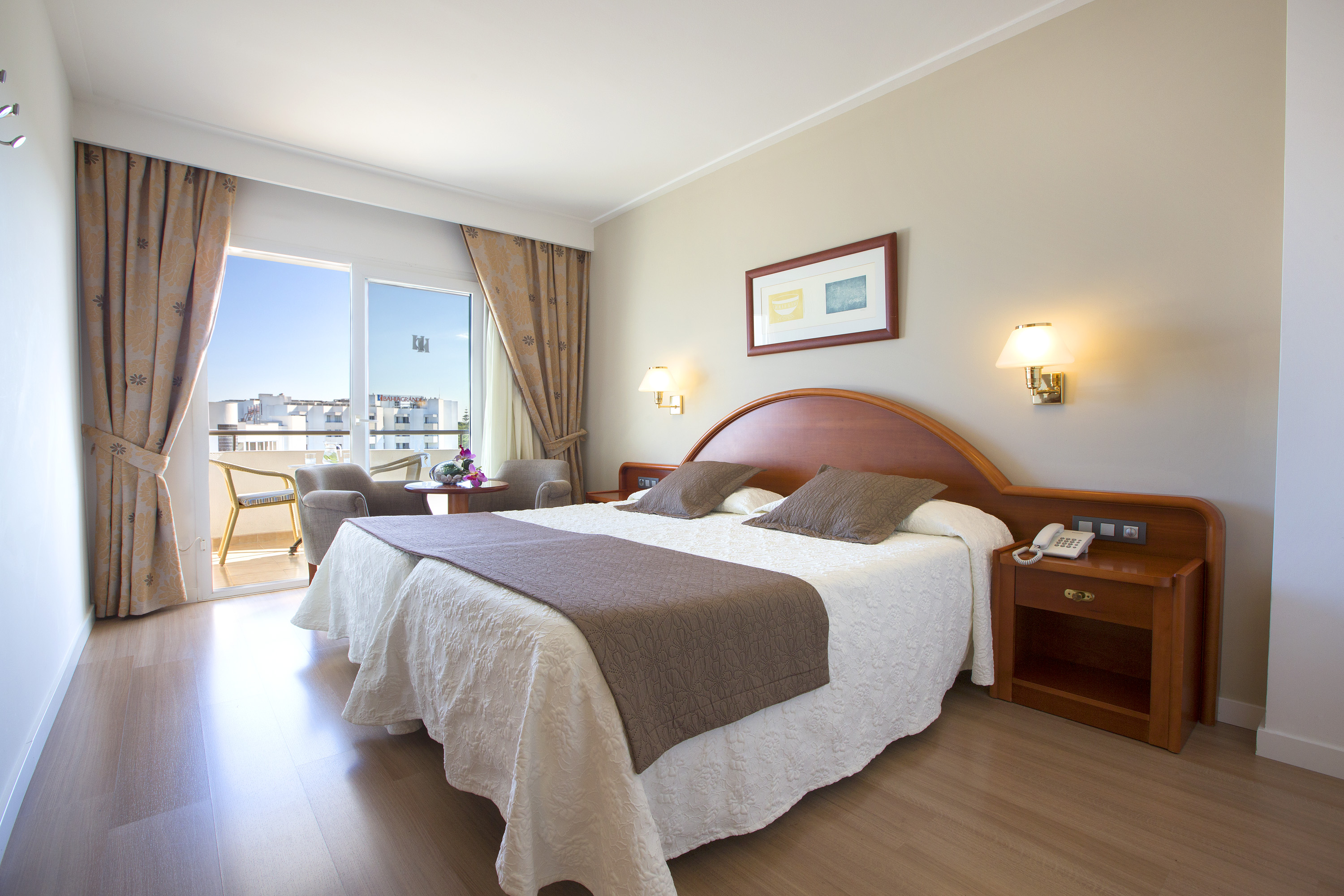 Double or Twin Standard