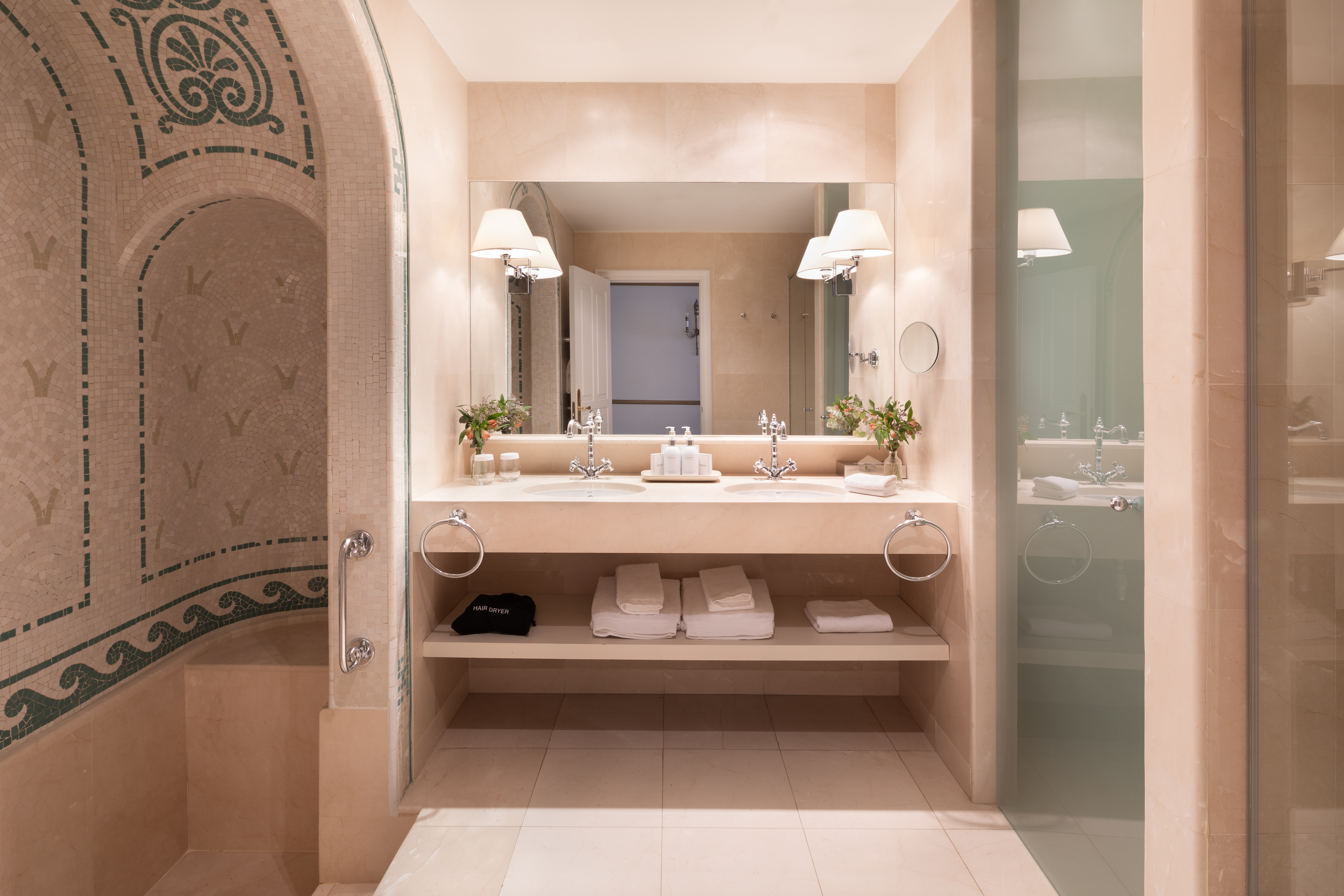 Double Single Grand Deluxe