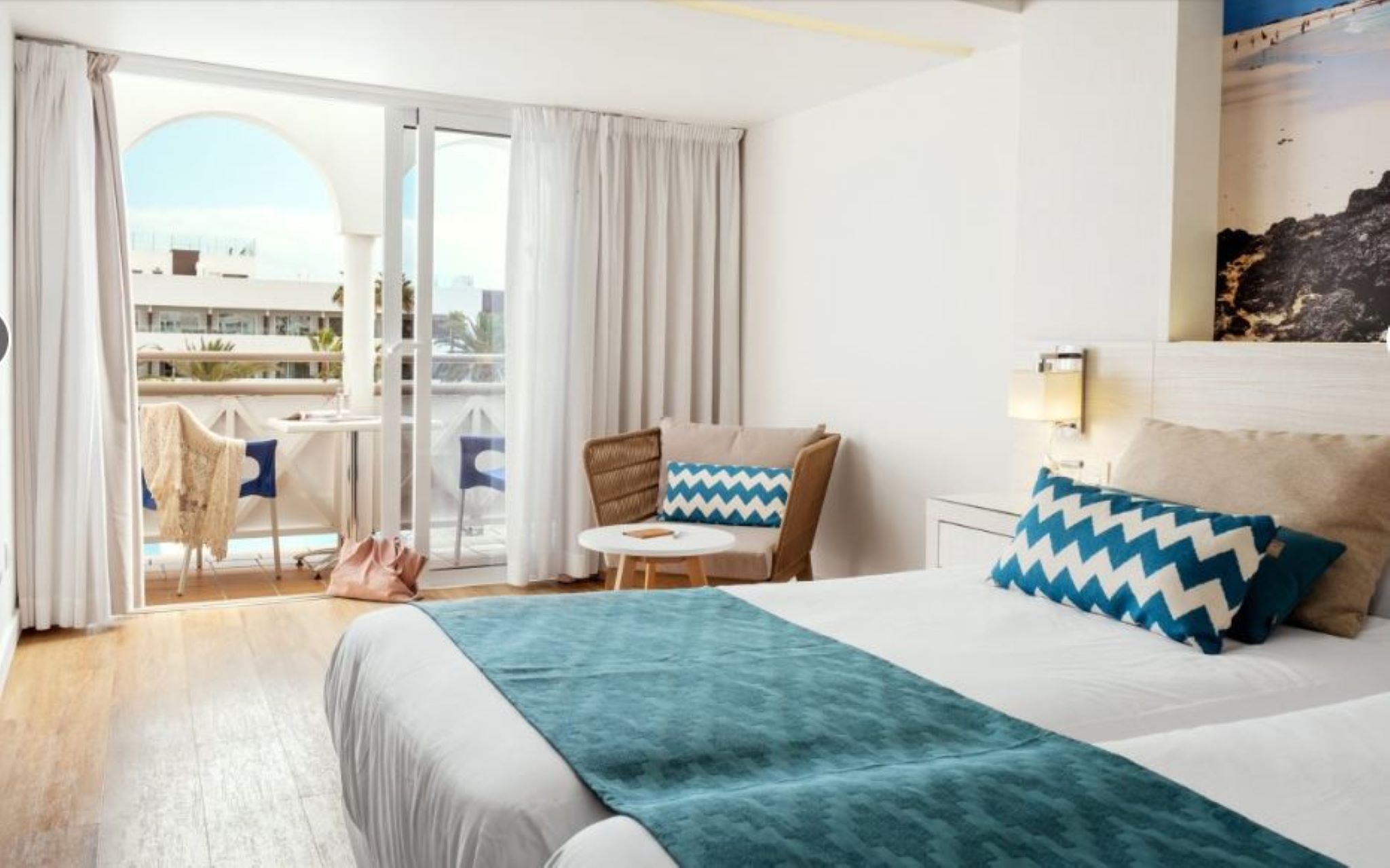 Double Single with Balcony