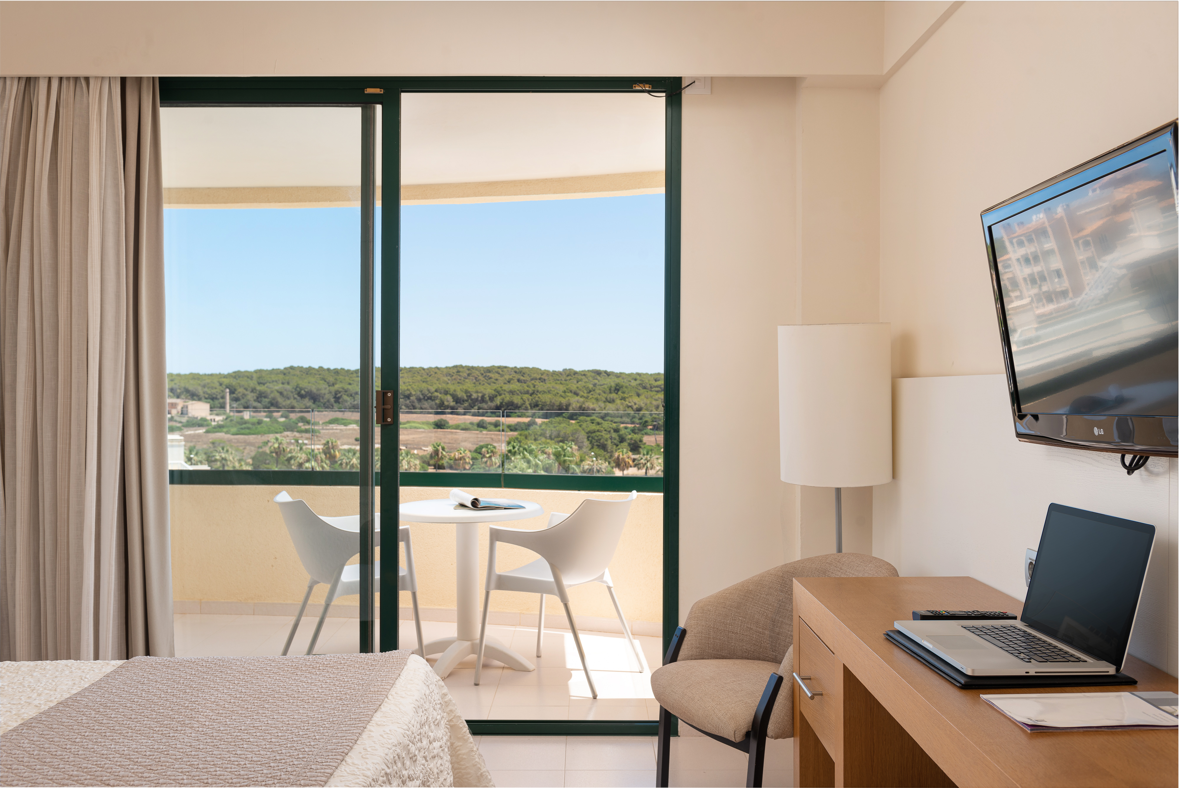 Double or Twin Side Sea View with Balcony