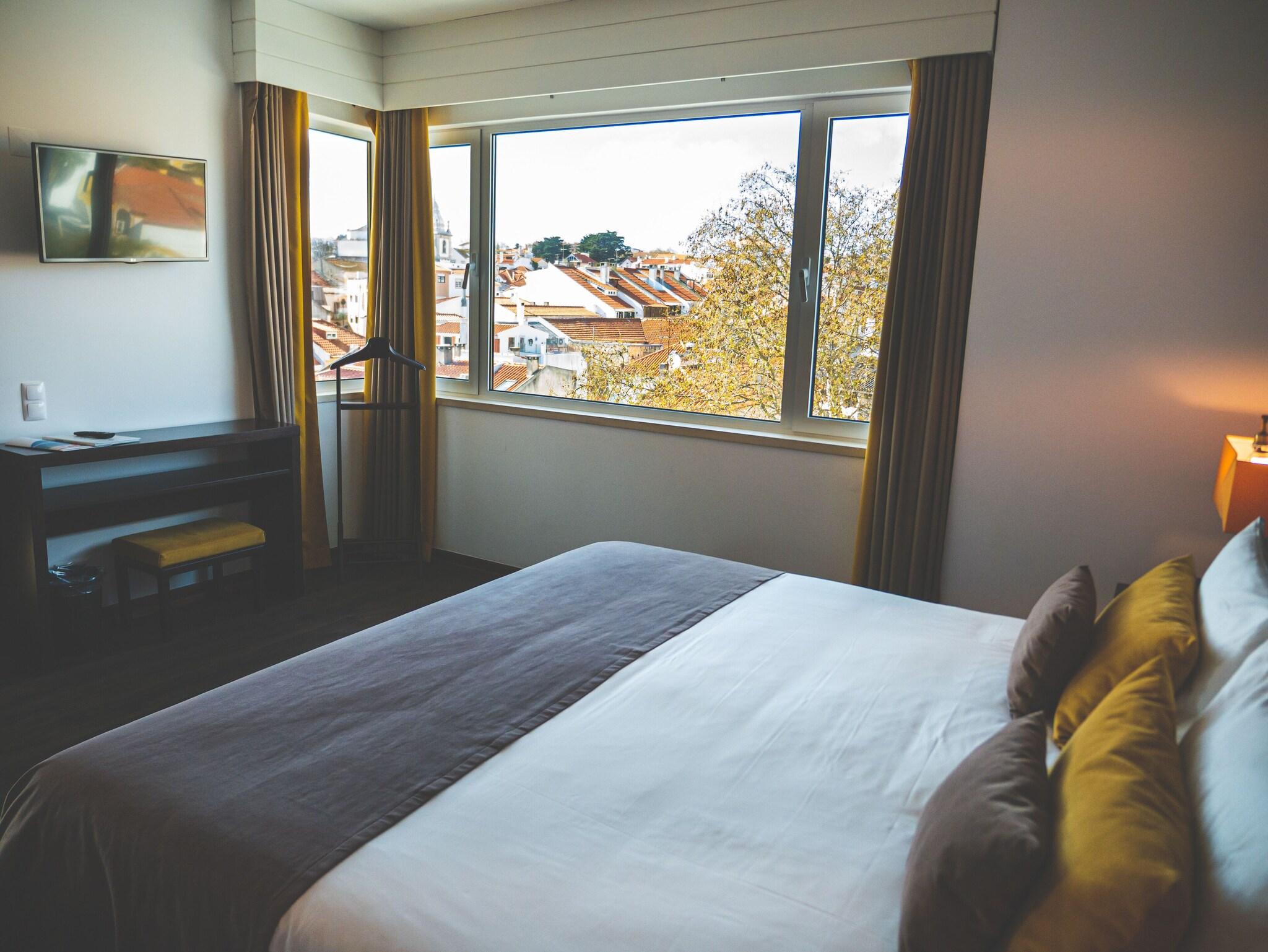 Family Room City View