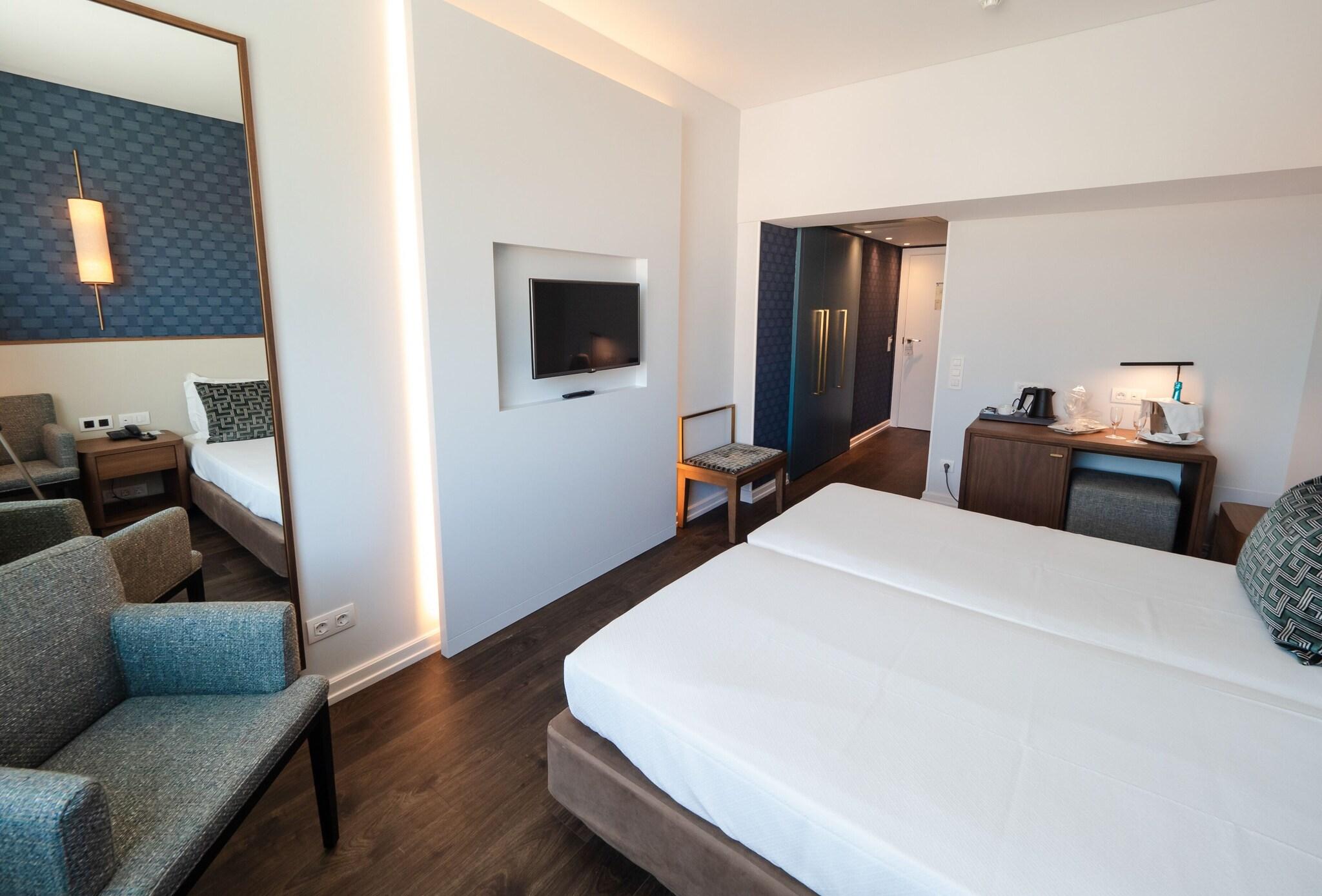 Twin Superior City View