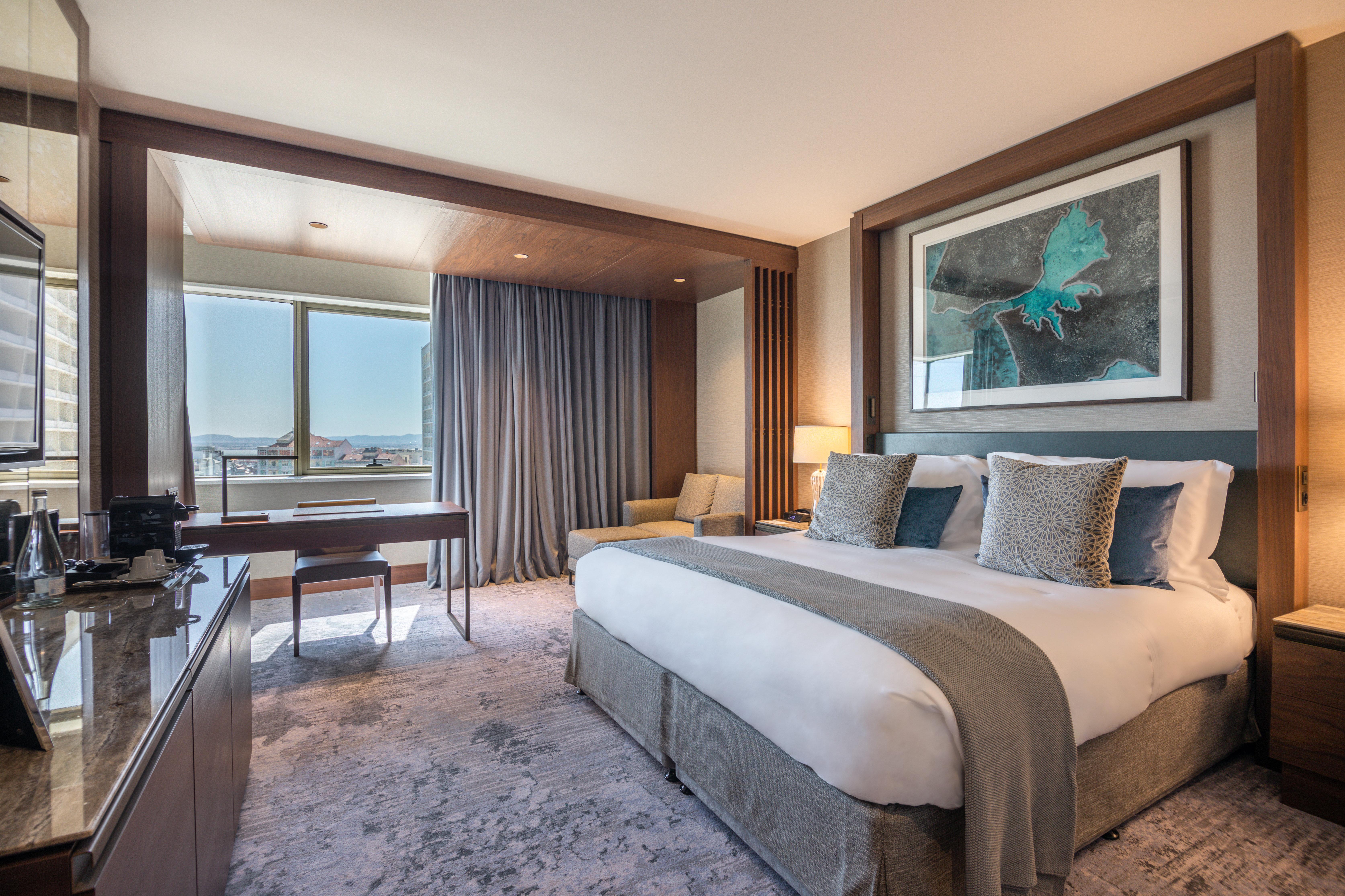 Double Classic City View