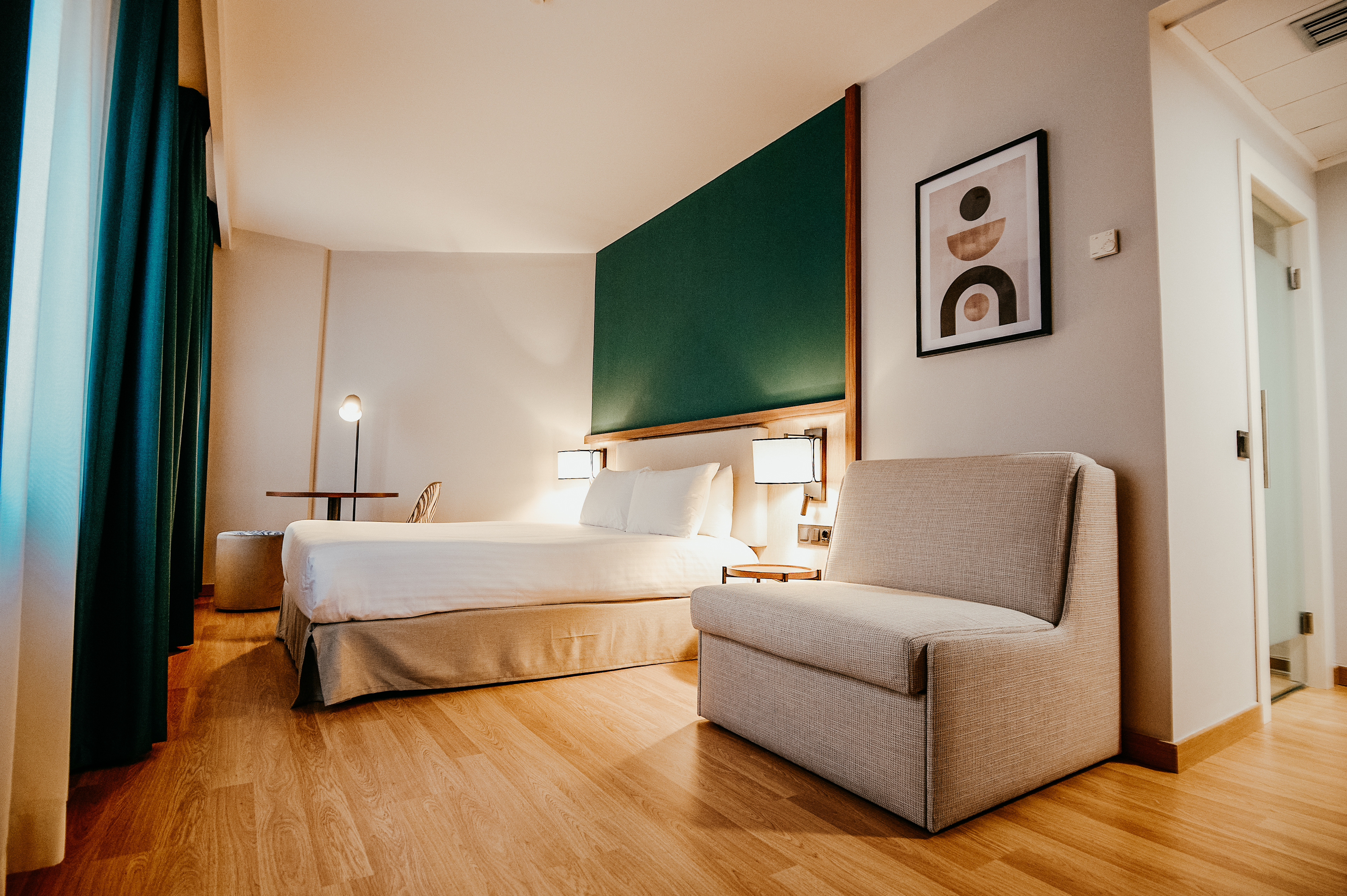 Double Queen Size Bed