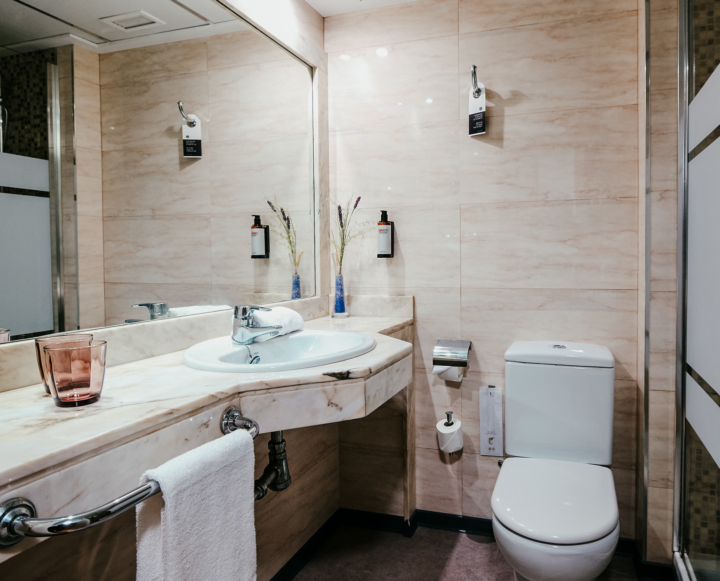 Double Queen Size Bed