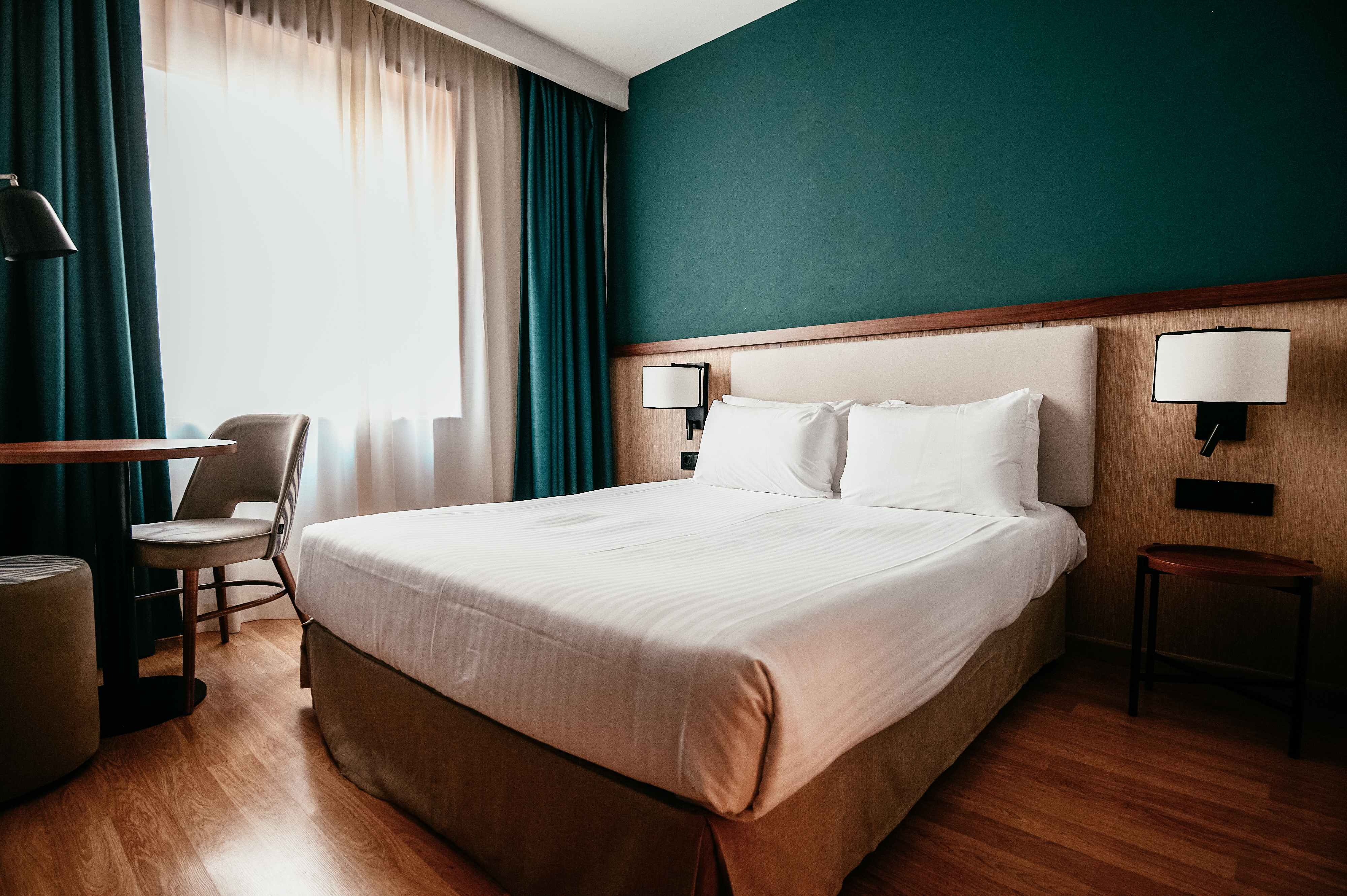 Double Queen Size Bed