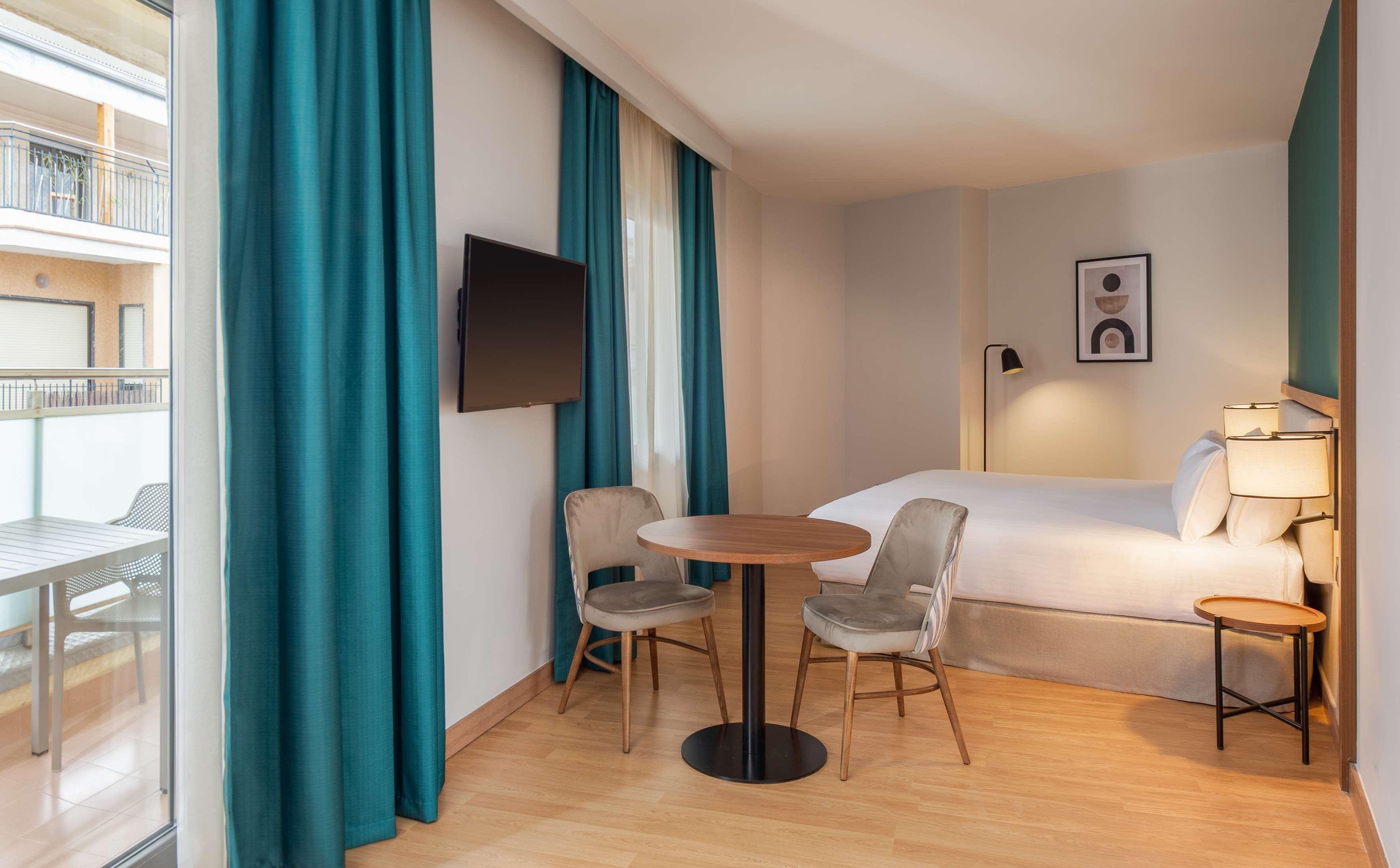 Double Superior Queen Bed