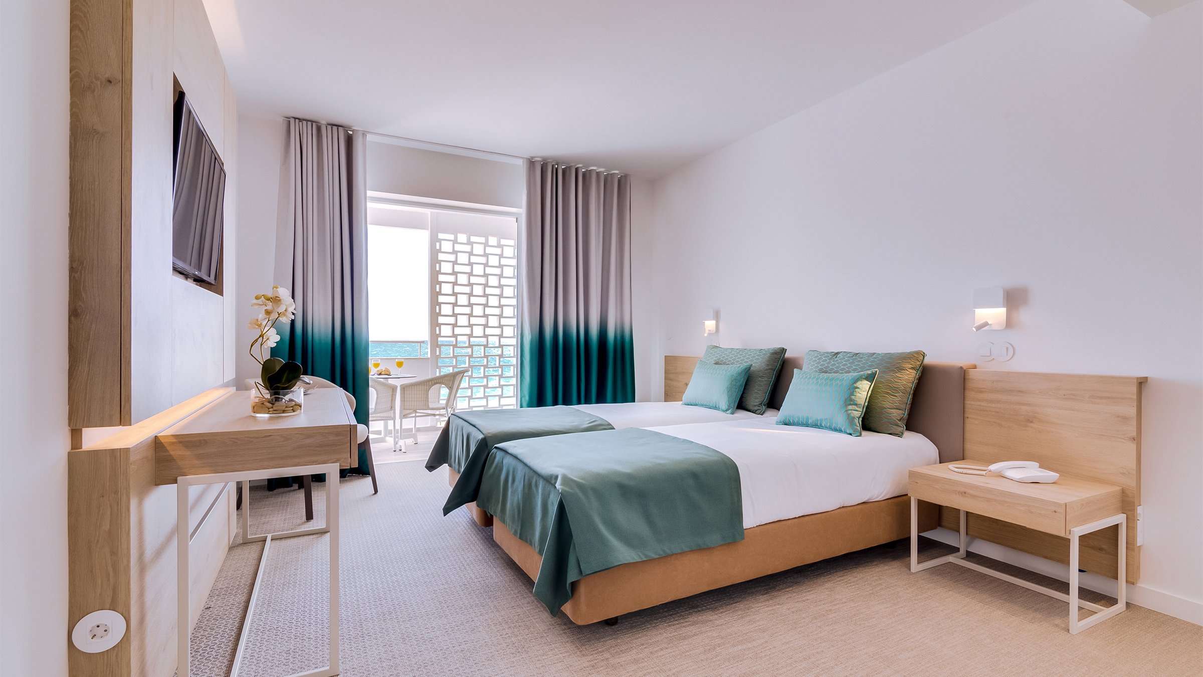 Double or Twin Sea View