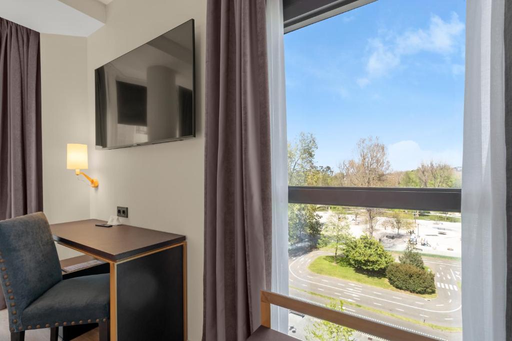 Double Single Premium