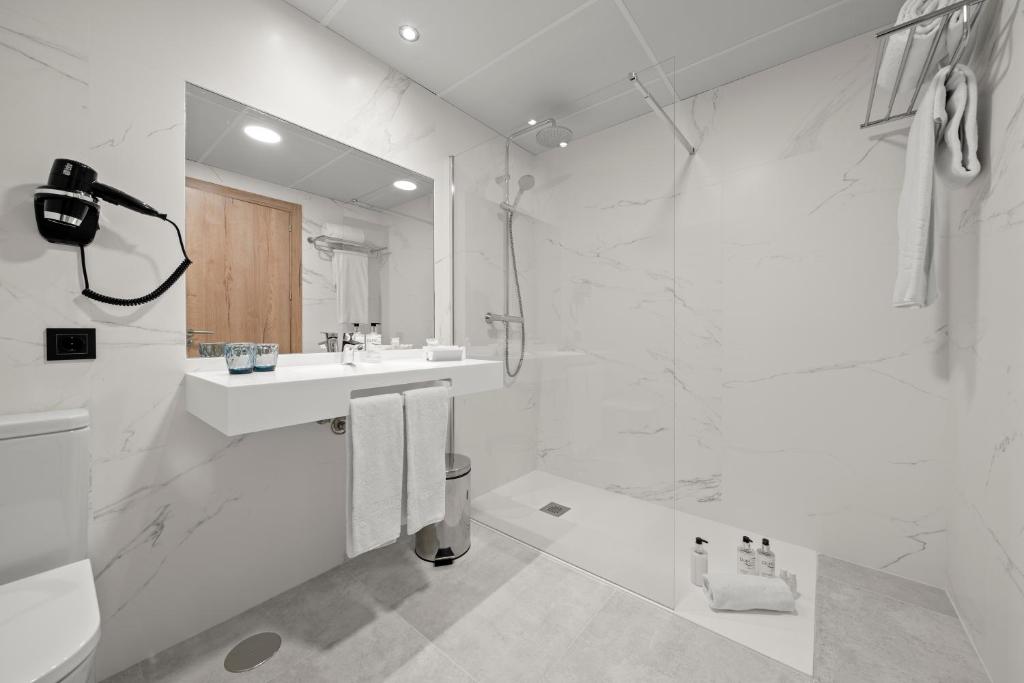 Double Single Premium