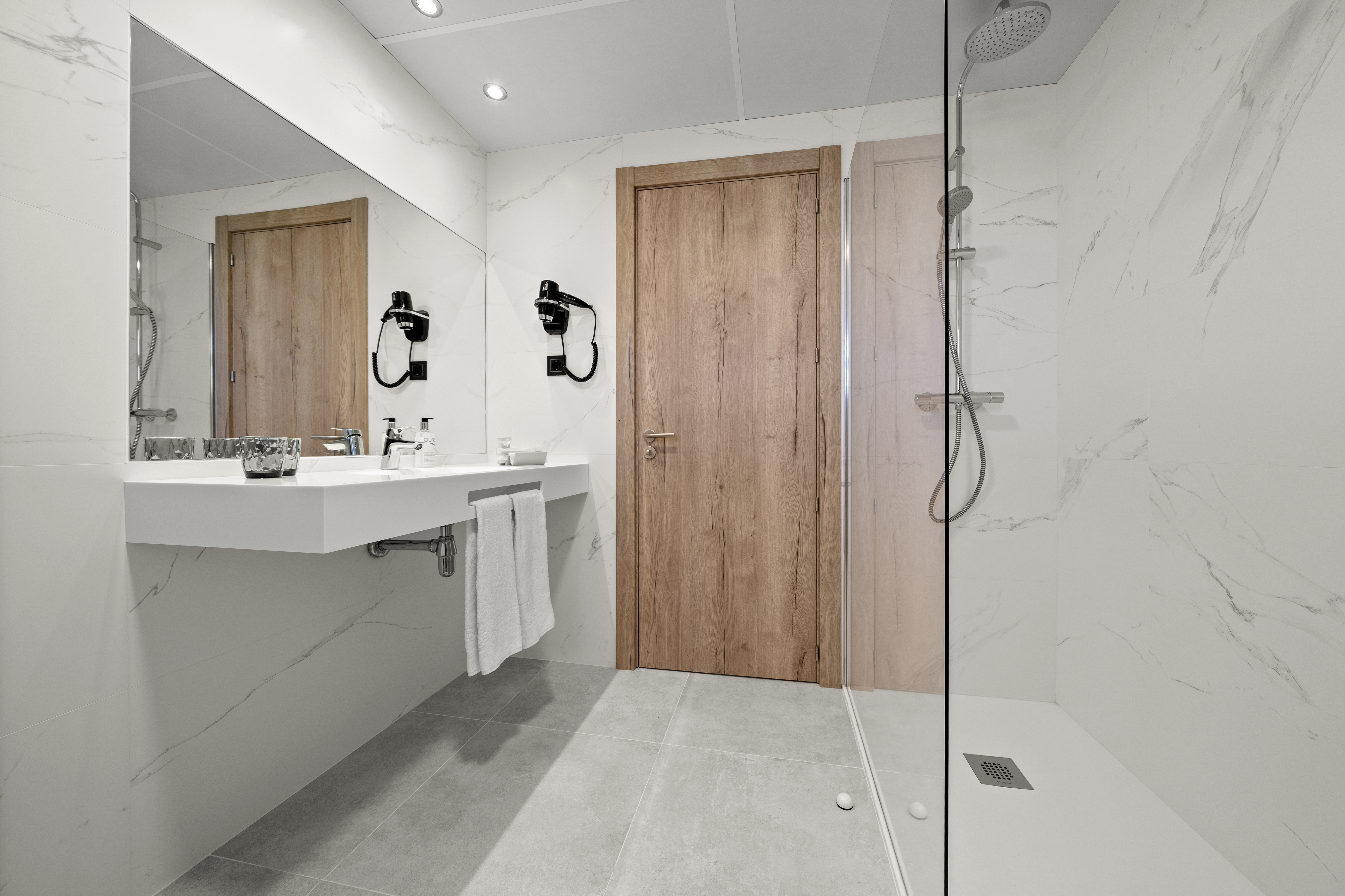 Double or Twin Standard