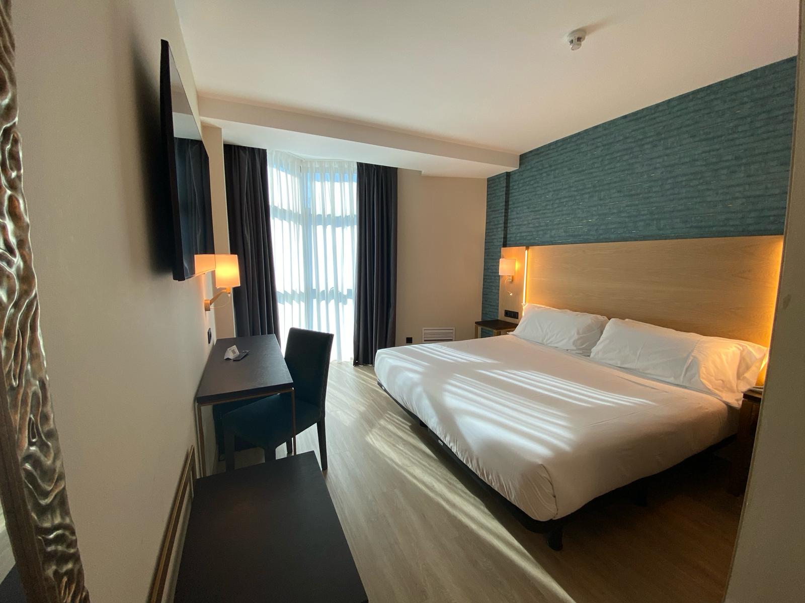 Double or Twin Economy